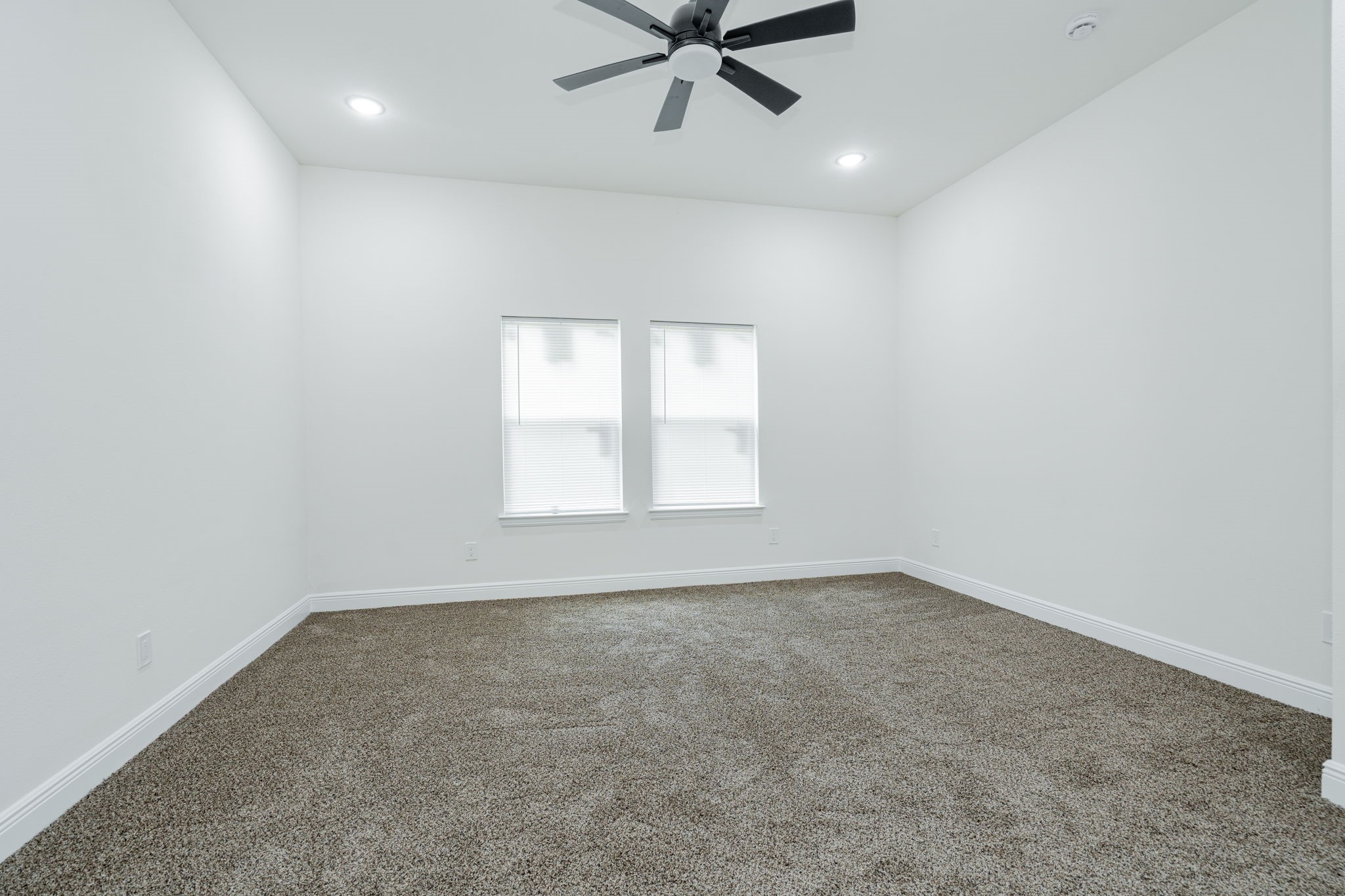 4507 Metropolitan Avenue