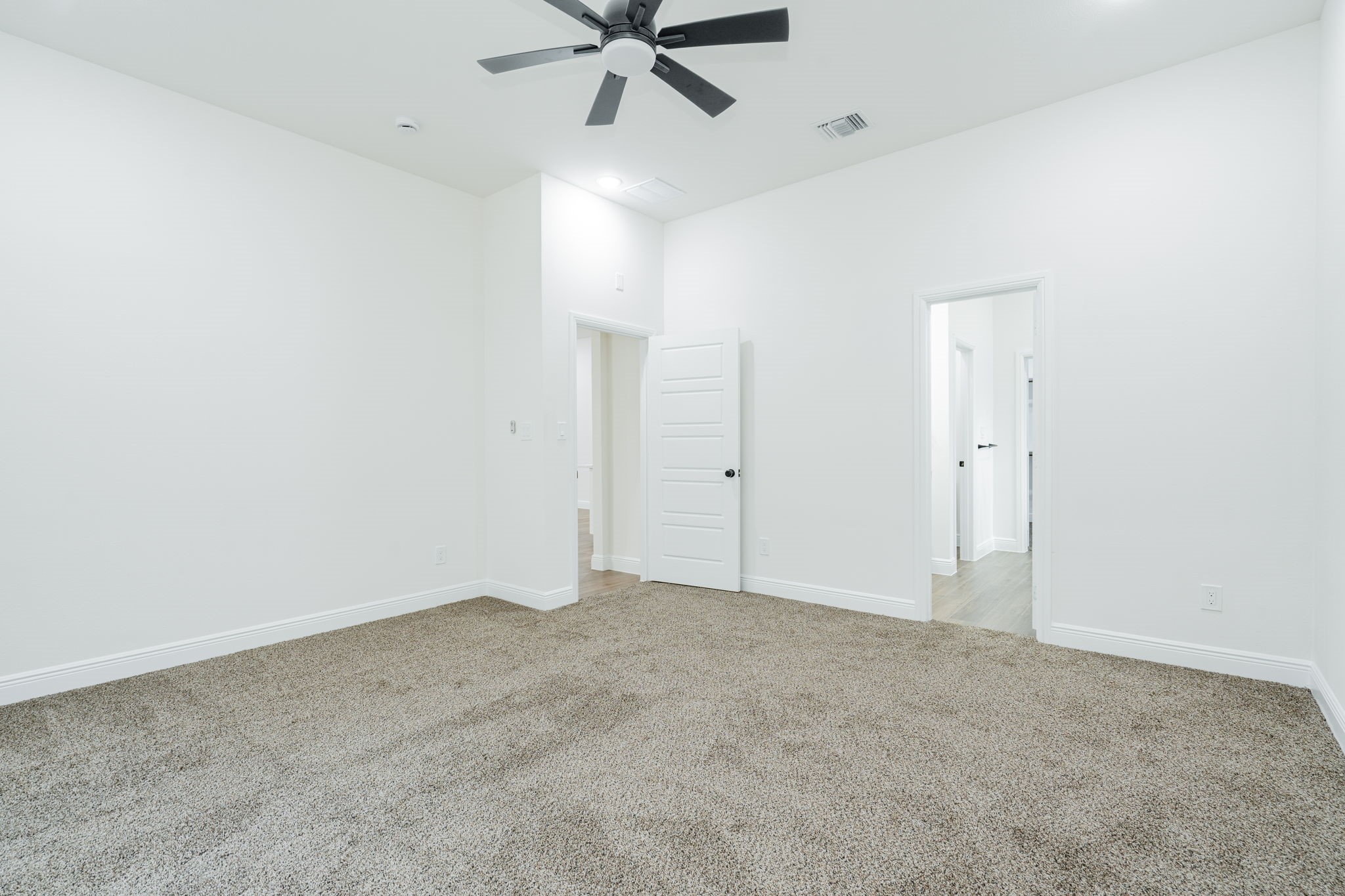 4507 Metropolitan Avenue