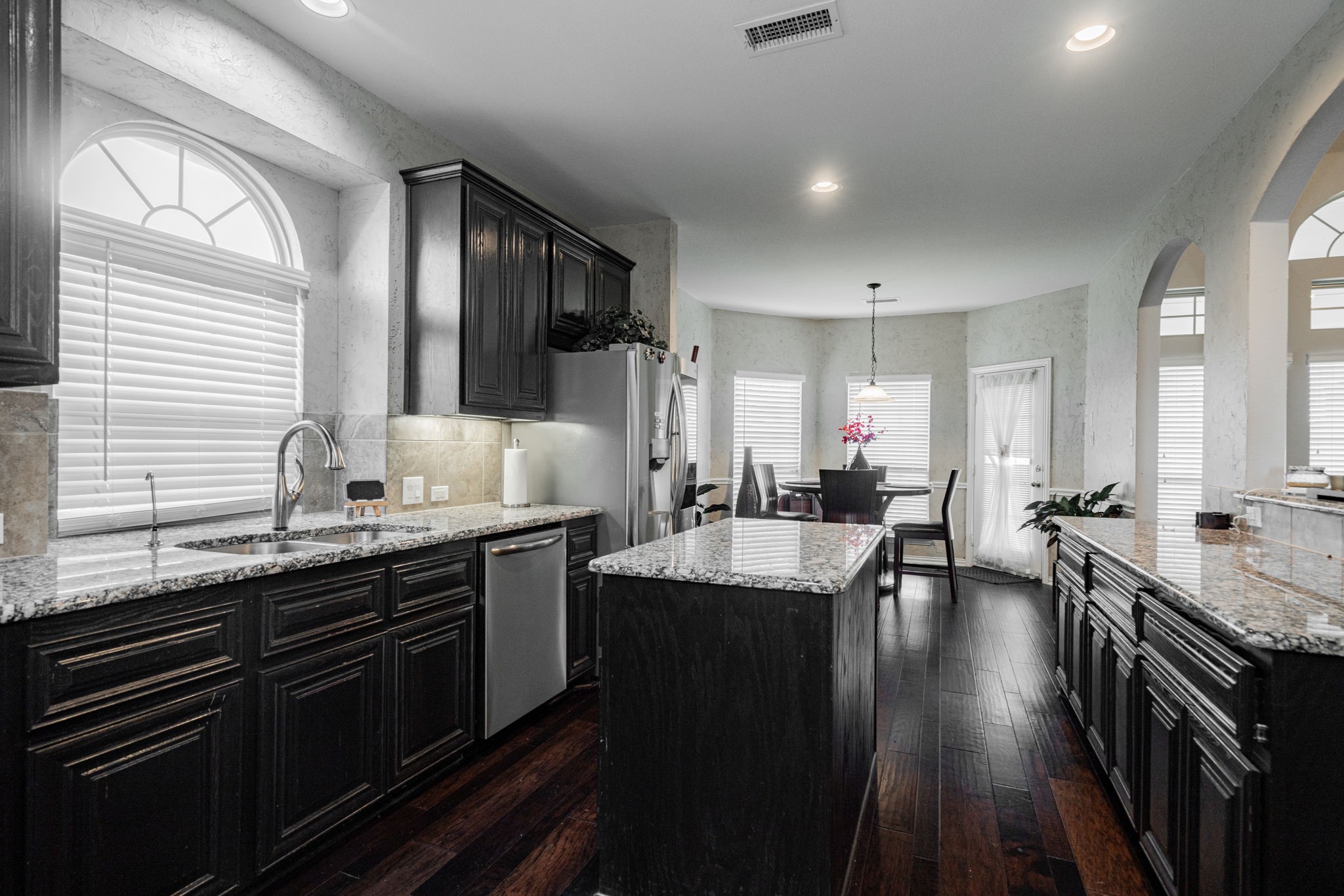 824 Regal Bluff Lane