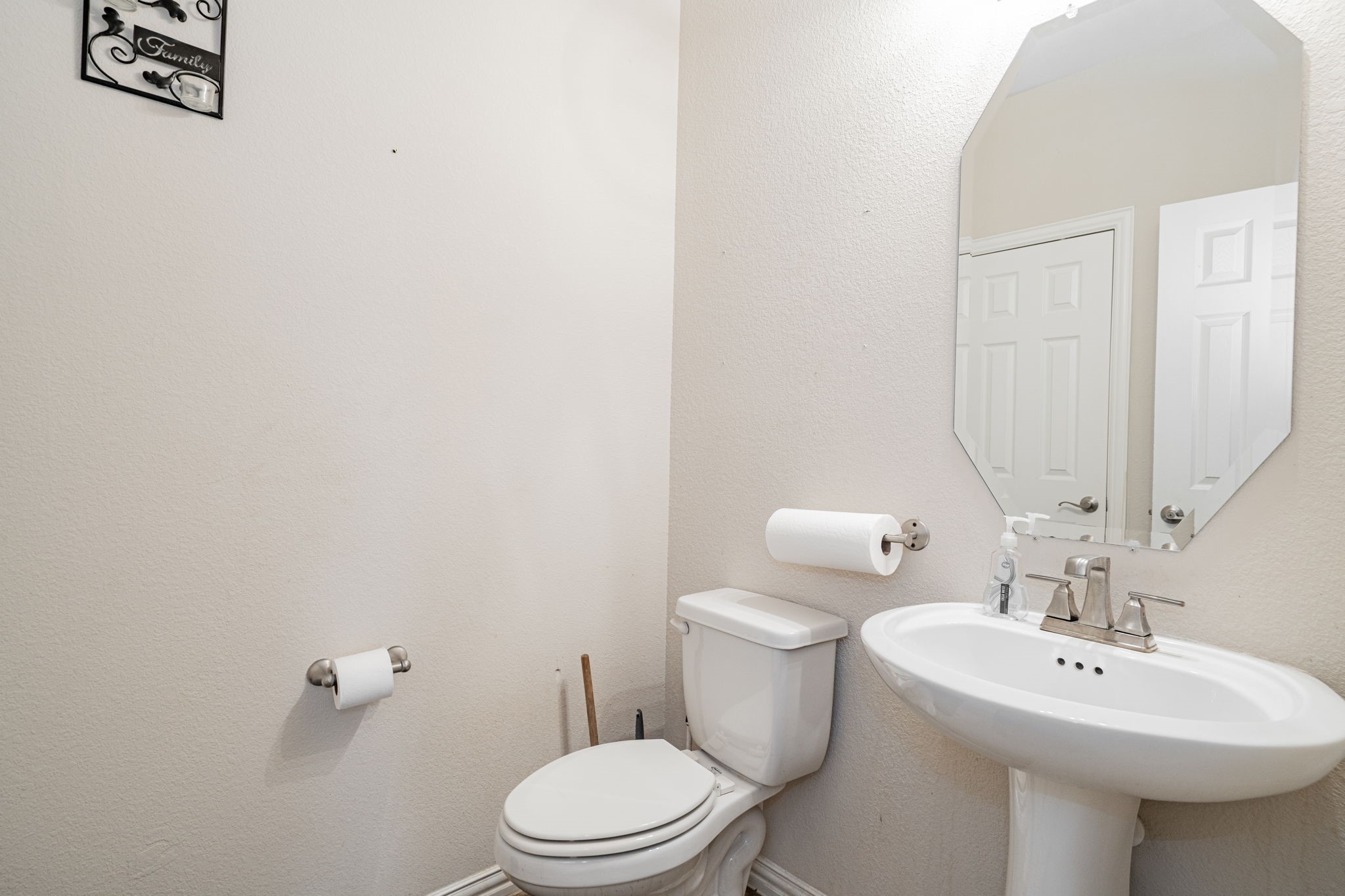 824 Regal Bluff Lane