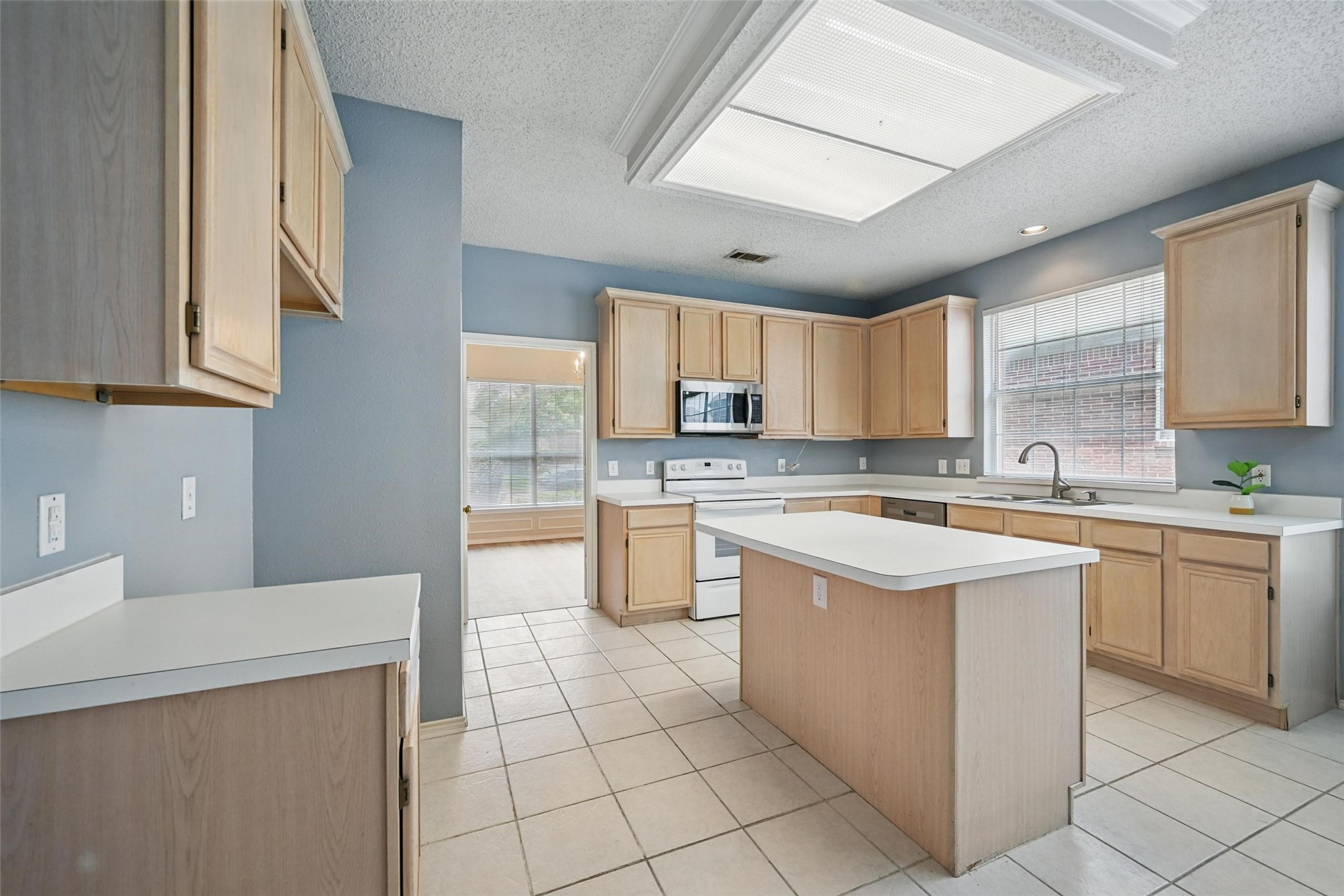 7208 Bouquet Drive