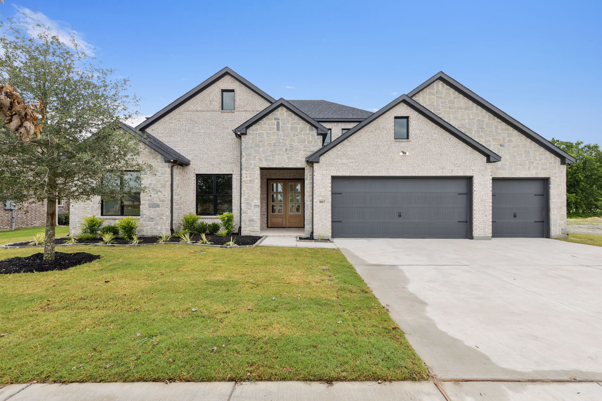 805 Calle Drive
