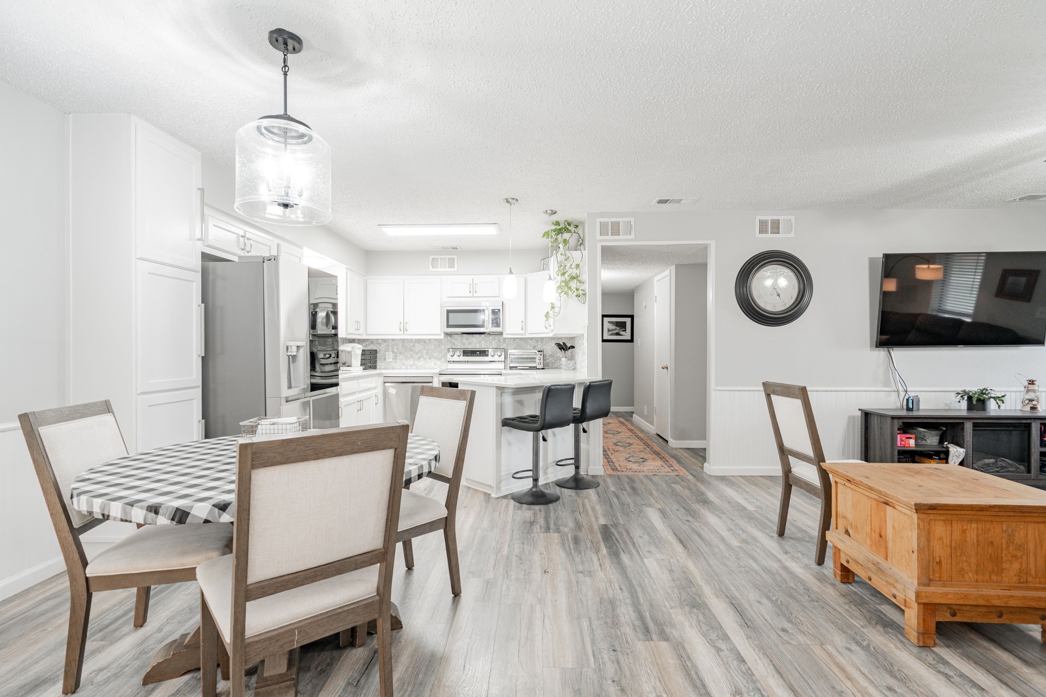 1100 Cartwright Lane