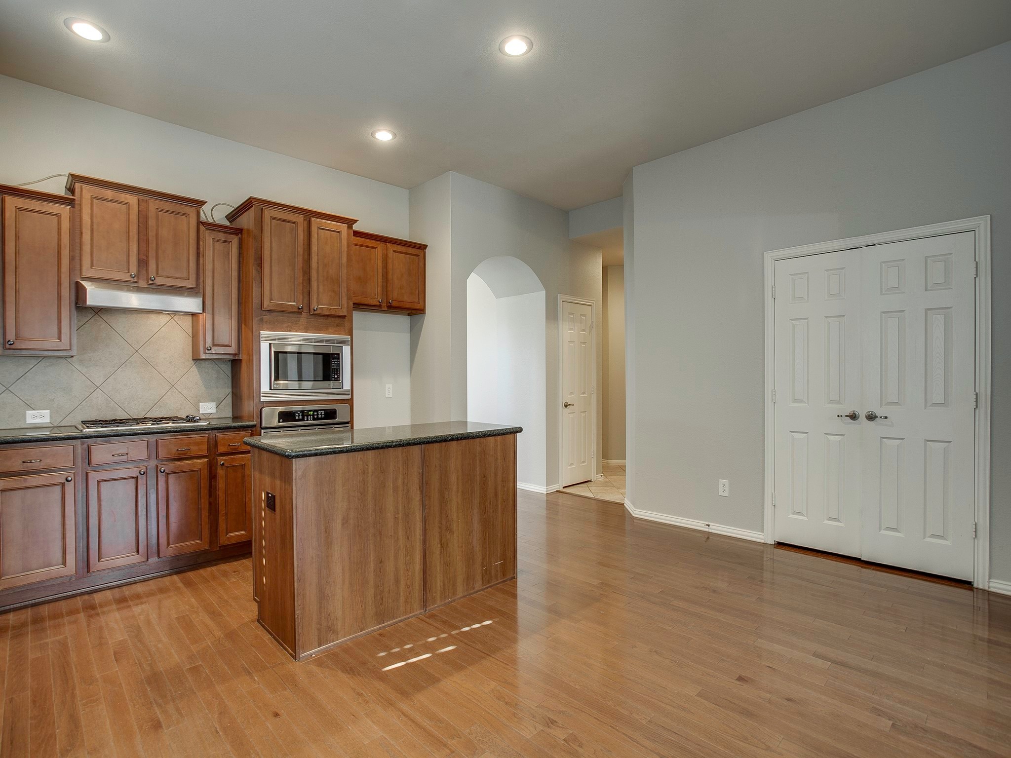 2010 Heather Glen Drive