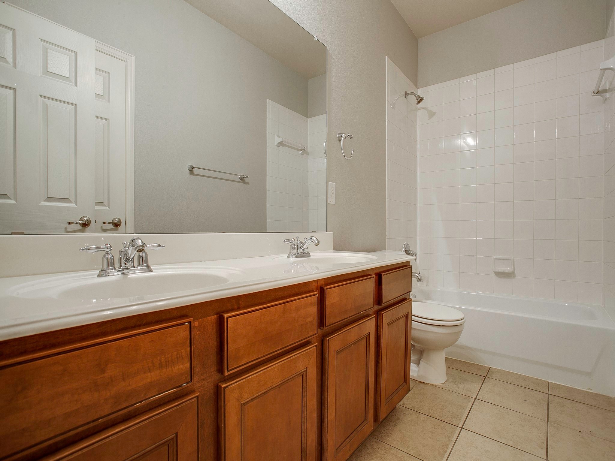 2010 Heather Glen Drive