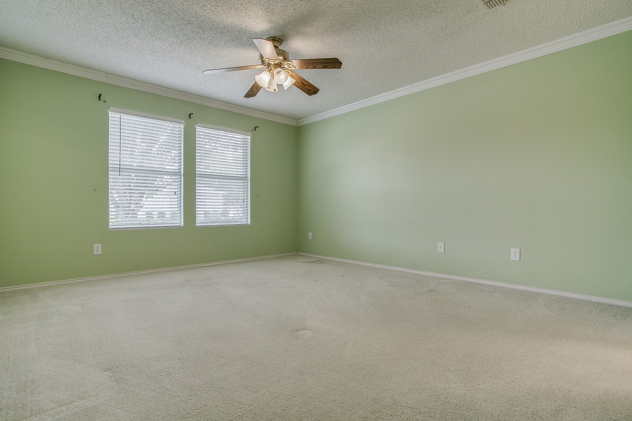 1532 Glenwick Drive