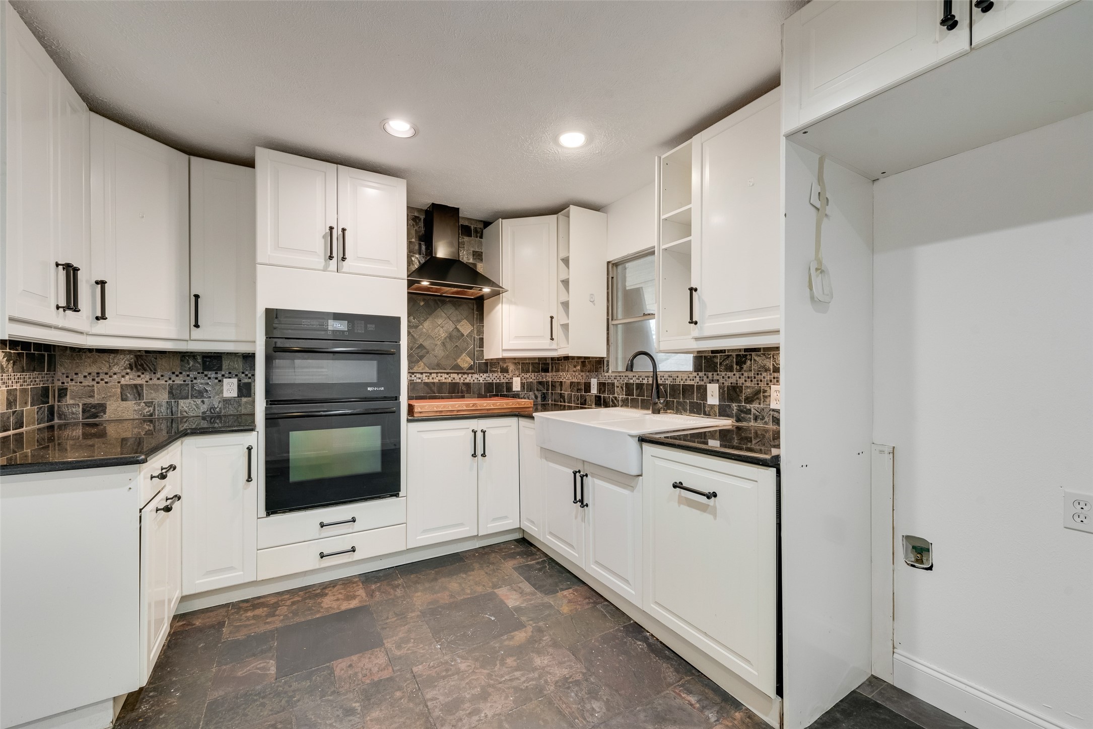 3605 Rock Bluff Drive