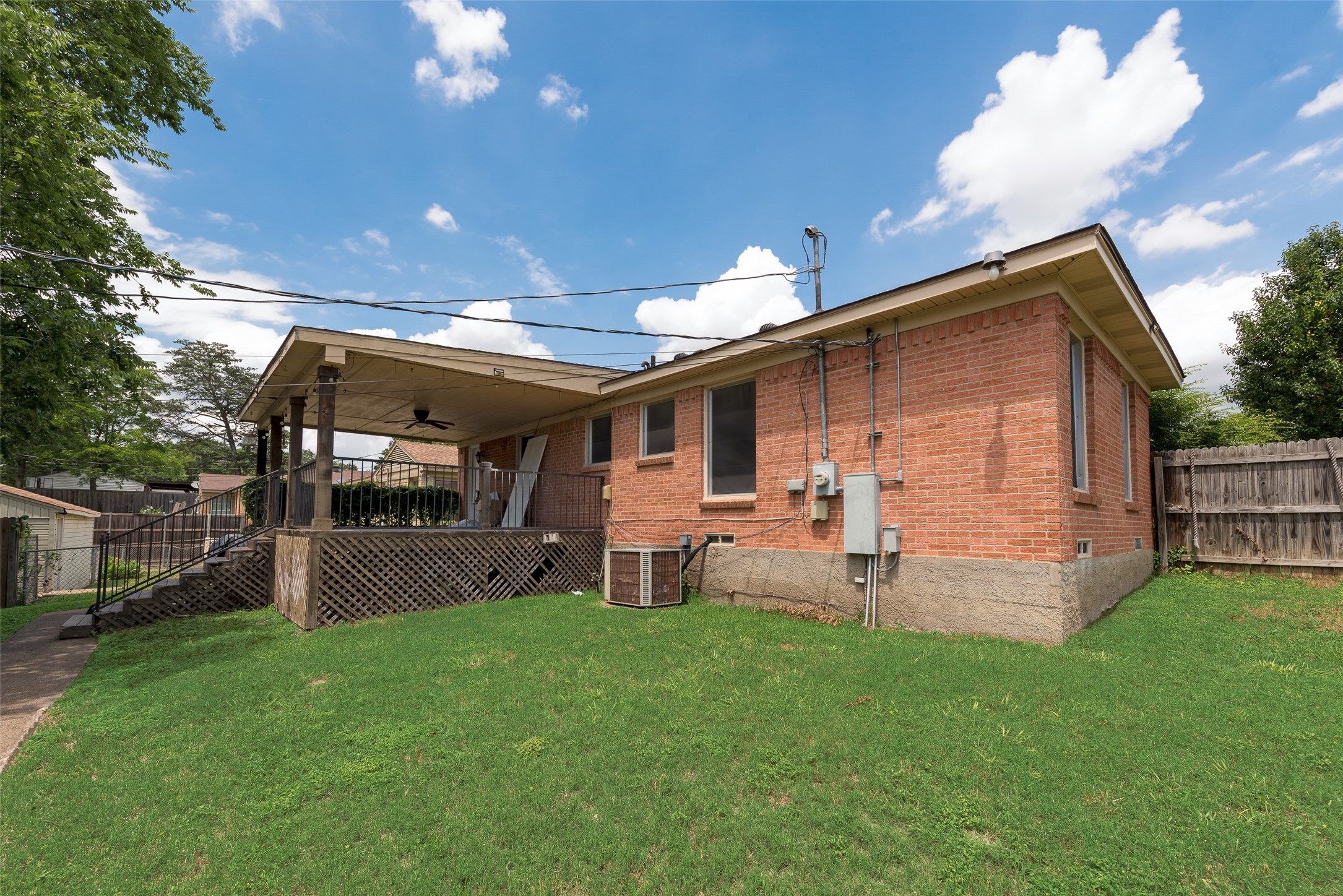 3605 Rock Bluff Drive