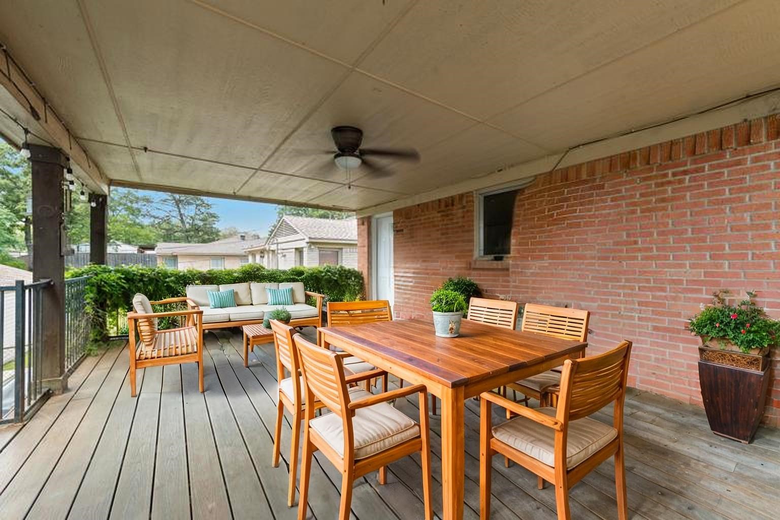 3605 Rock Bluff Drive