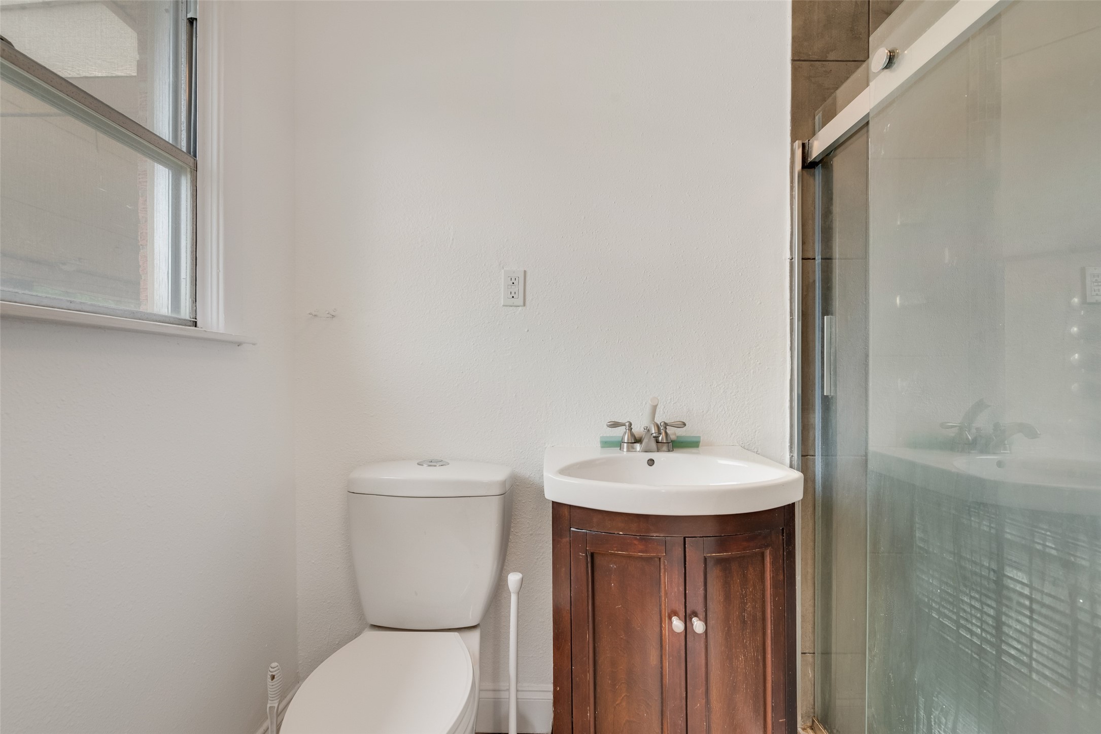 3605 Rock Bluff Drive