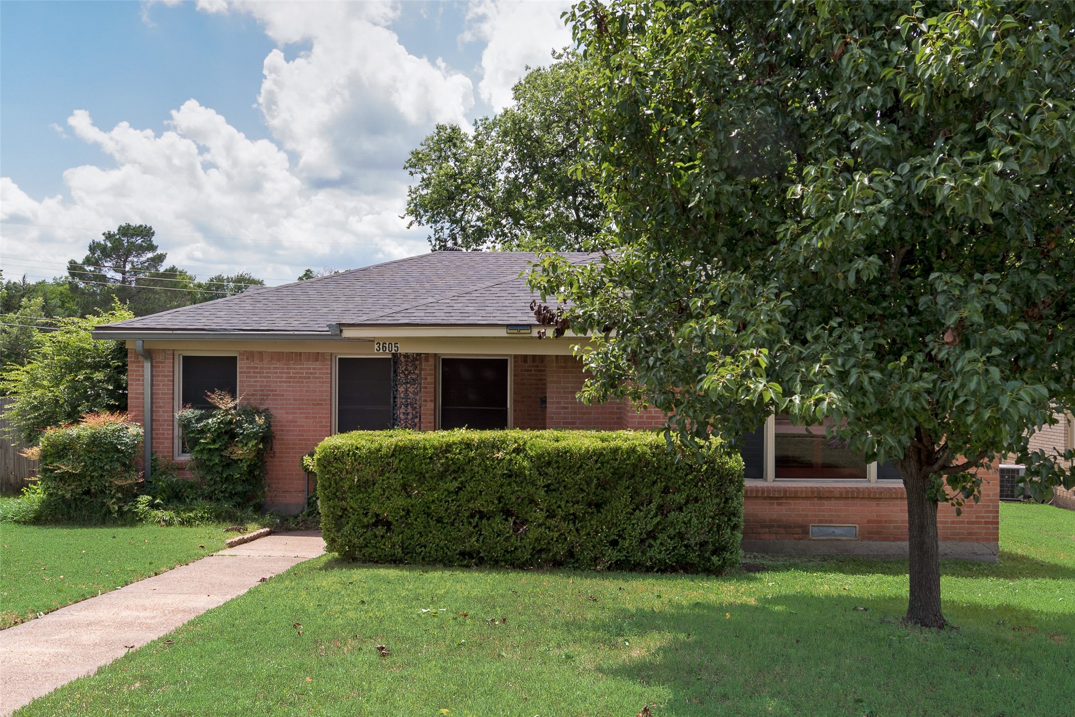 3605 Rock Bluff Drive