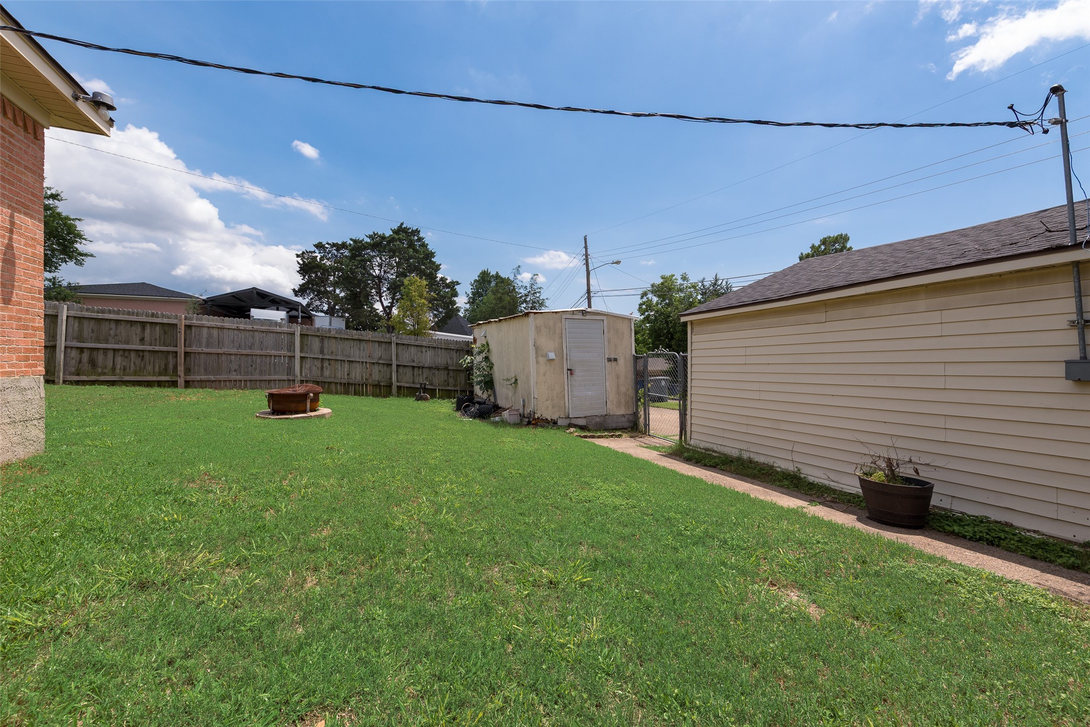 3605 Rock Bluff Drive