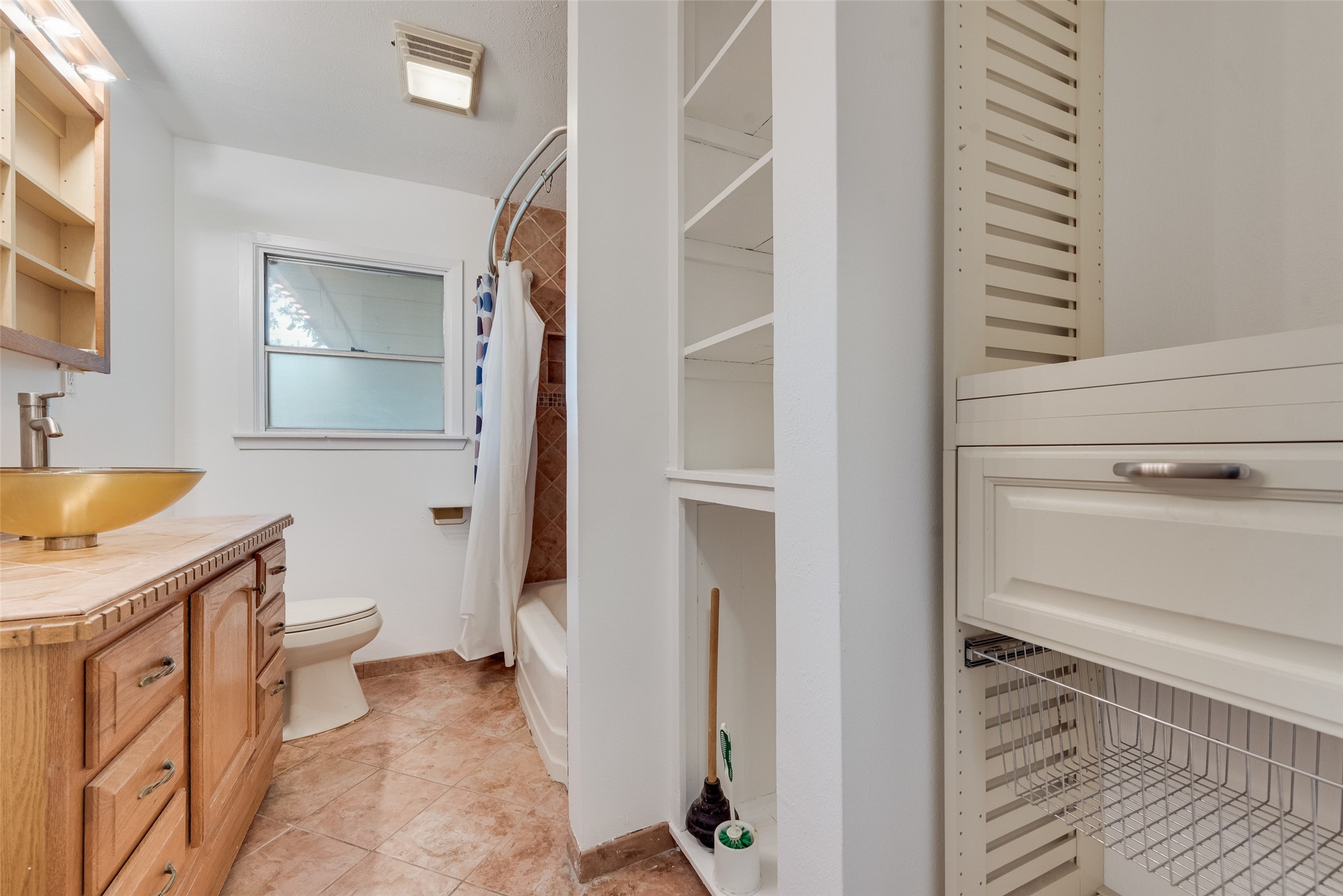 3605 Rock Bluff Drive