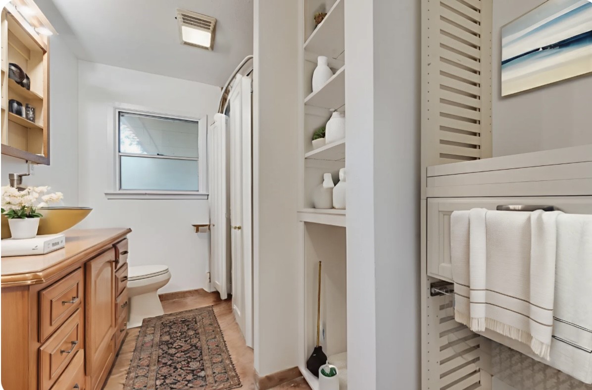 3605 Rock Bluff Drive