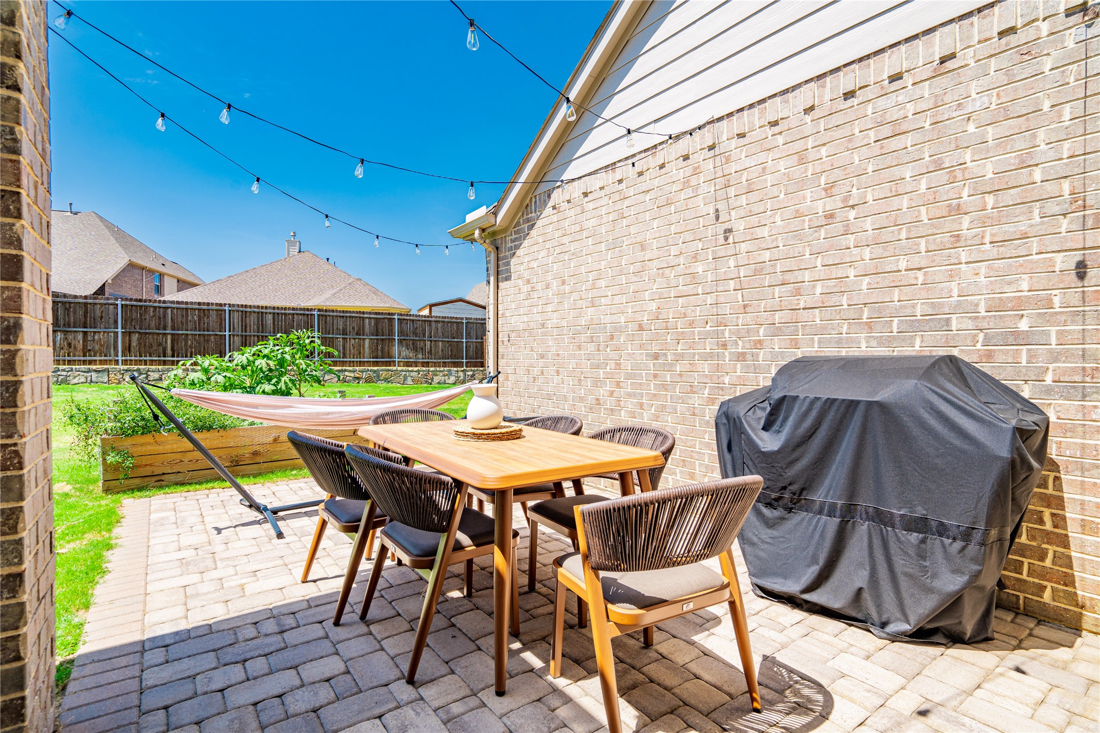 1507 Calcot Lane