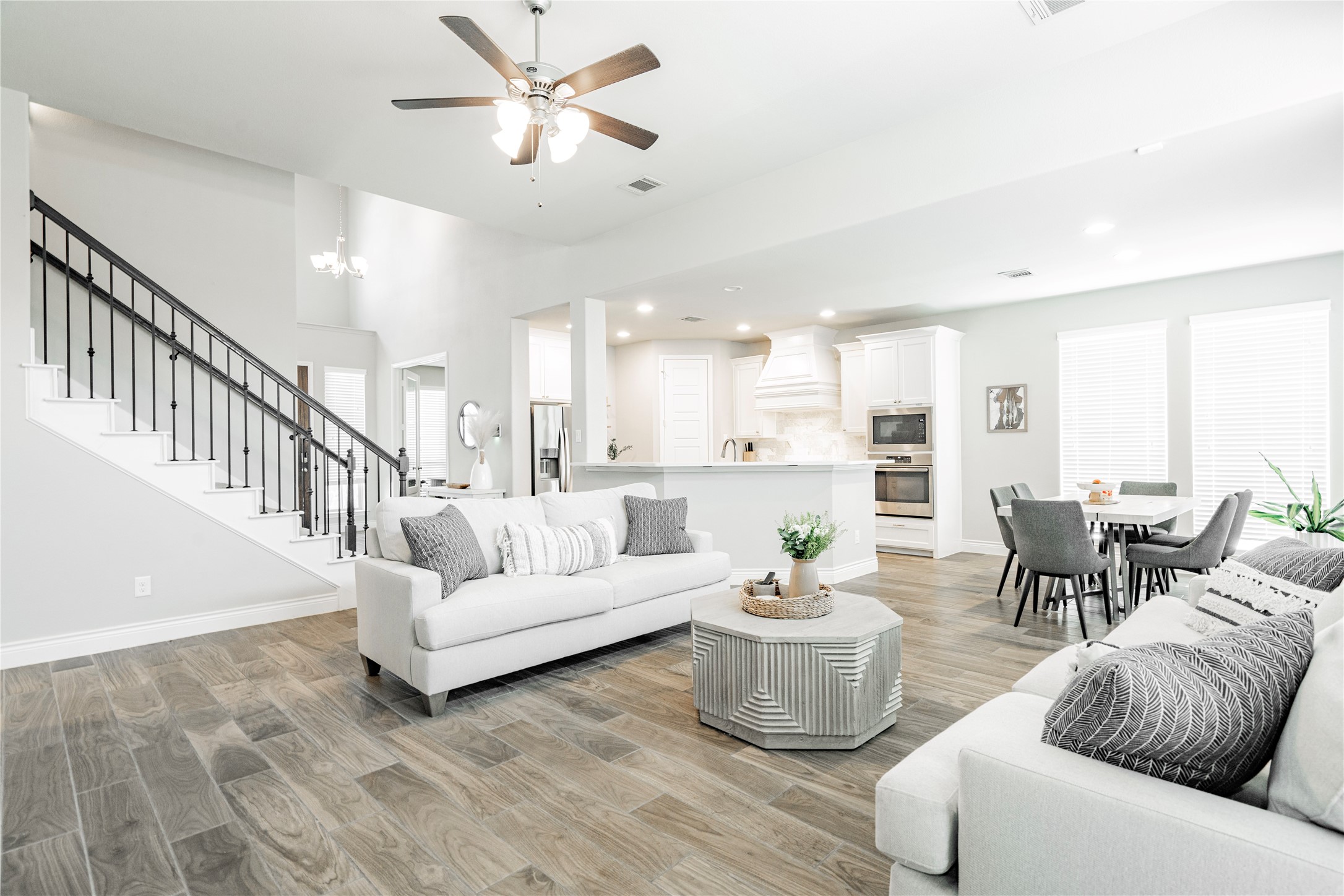 1507 Calcot Lane