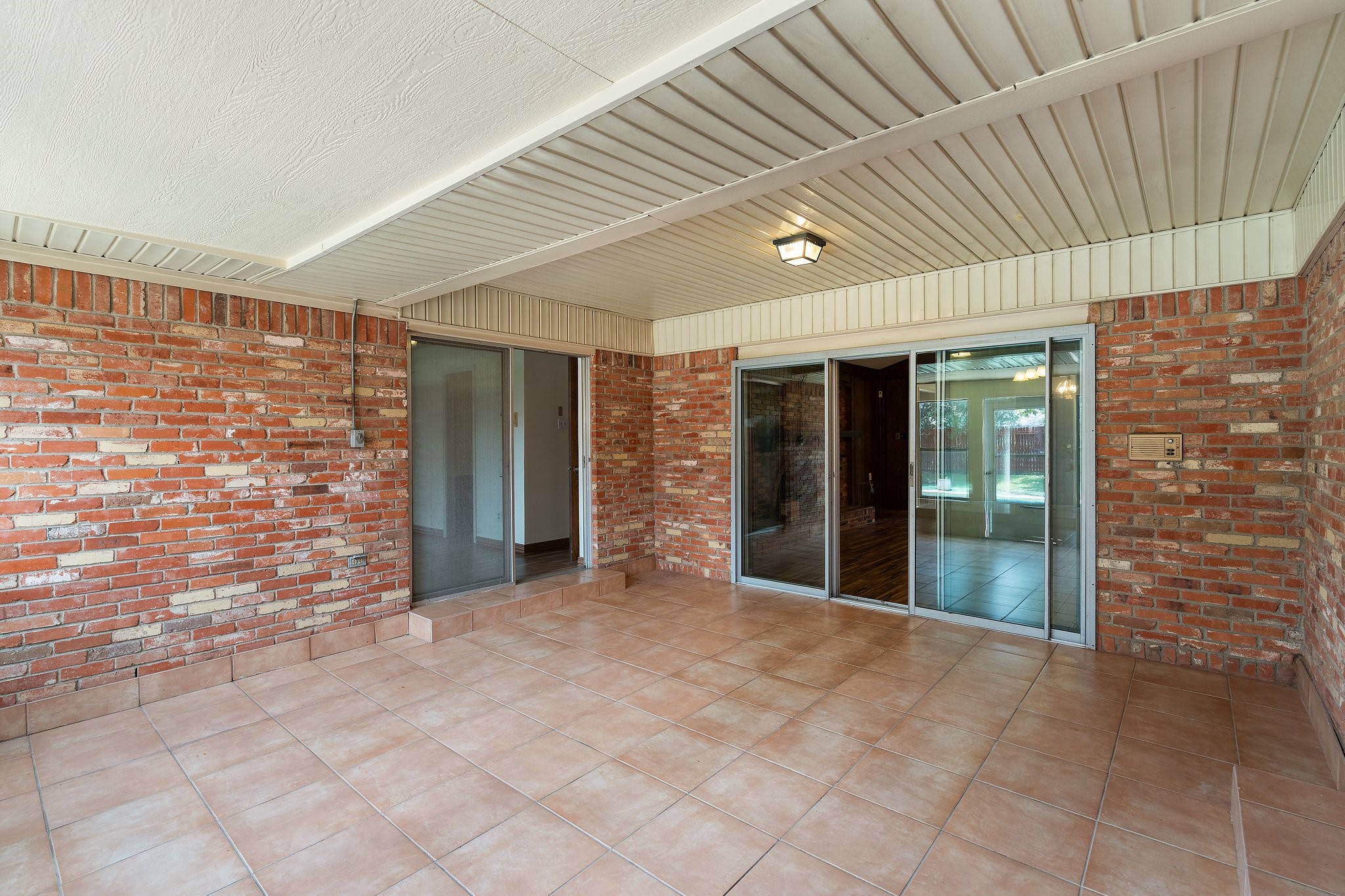 110 S Capri Drive