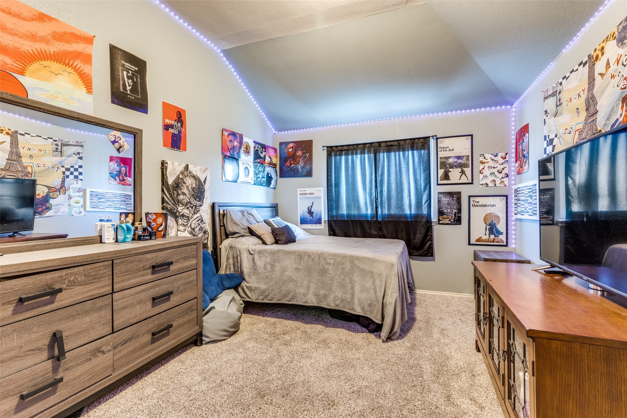1328 Castlegar Lane