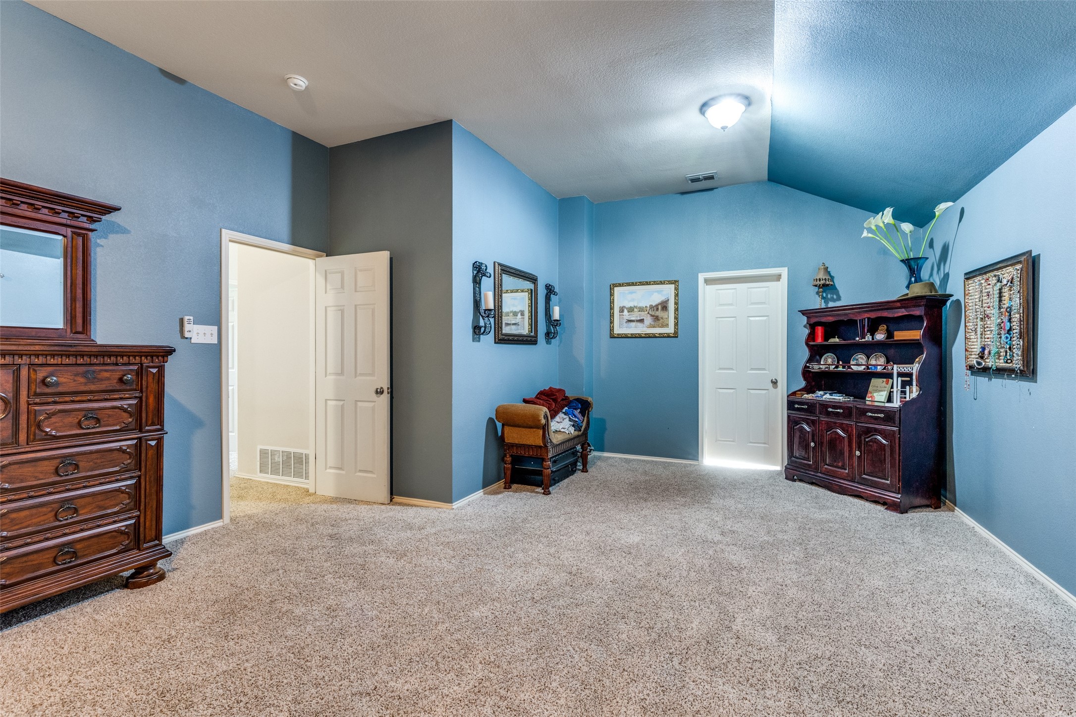 1328 Castlegar Lane