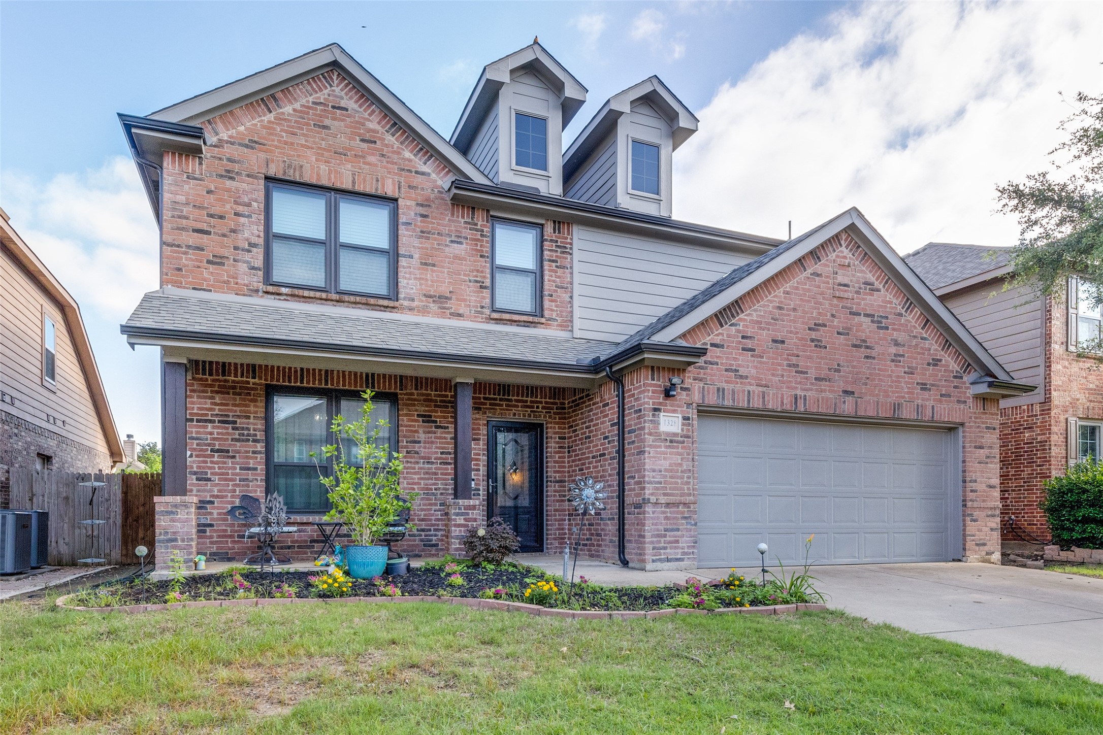 1328 Castlegar Lane
