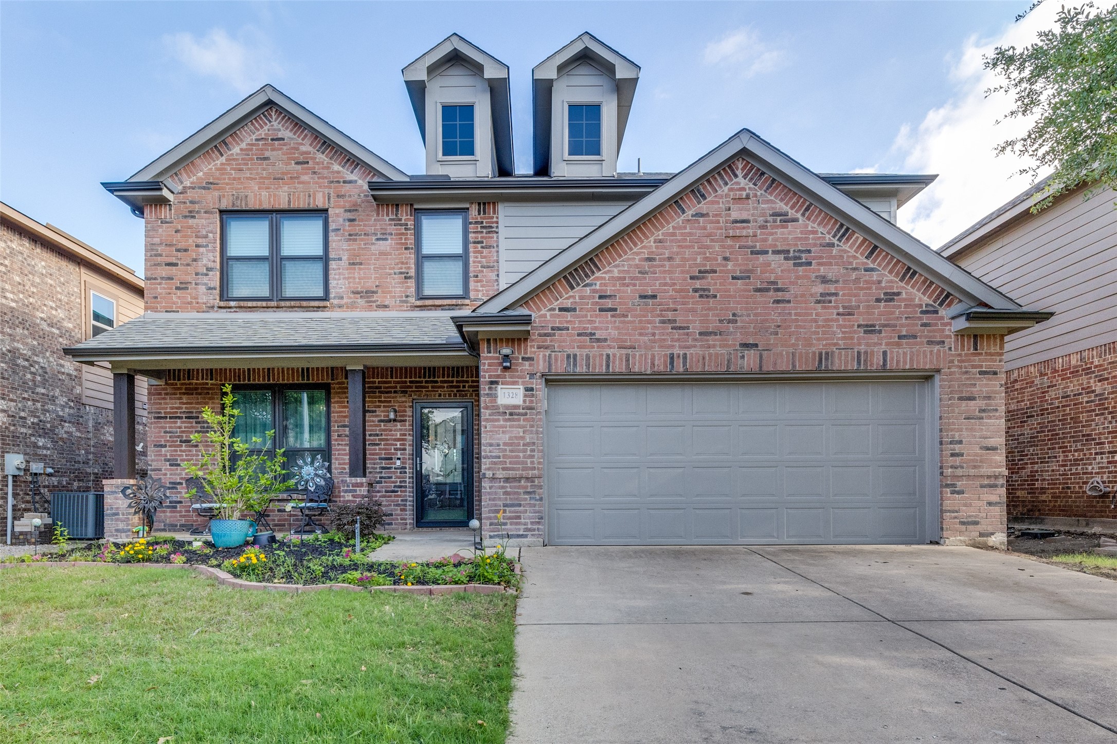 1328 Castlegar Lane