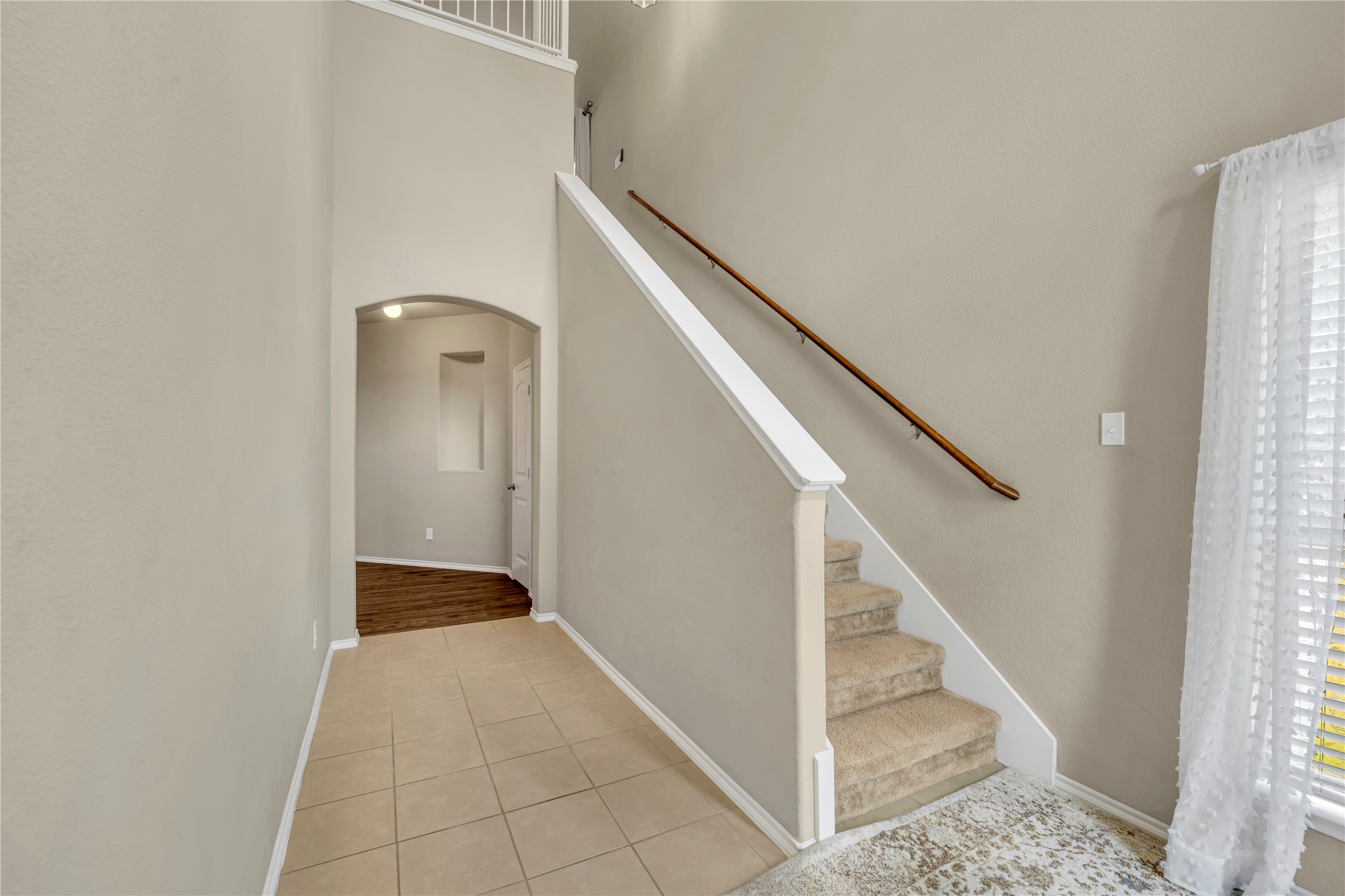 608 Jouette Street