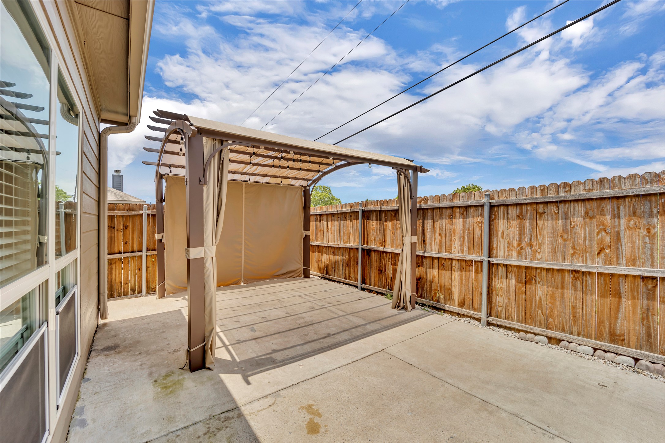 608 Jouette Street