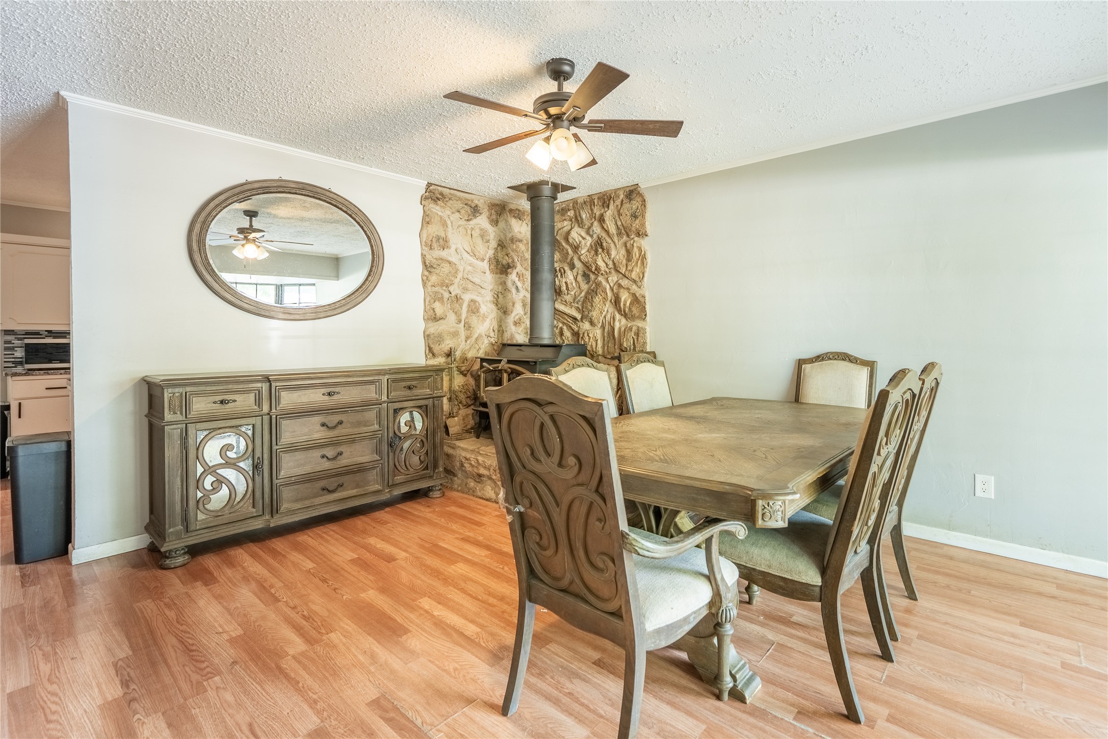 1409 Skyline Drive