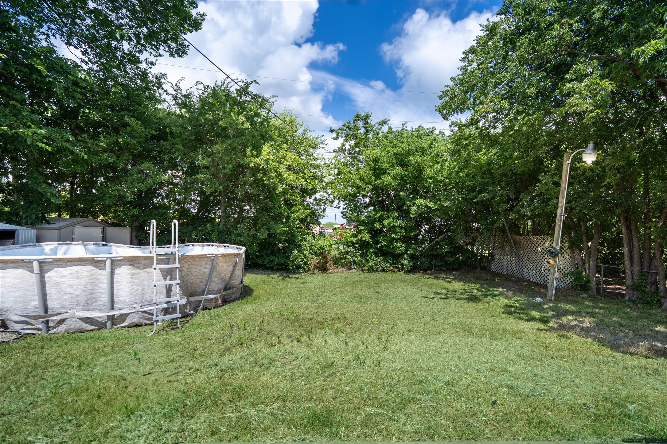 1409 Skyline Drive