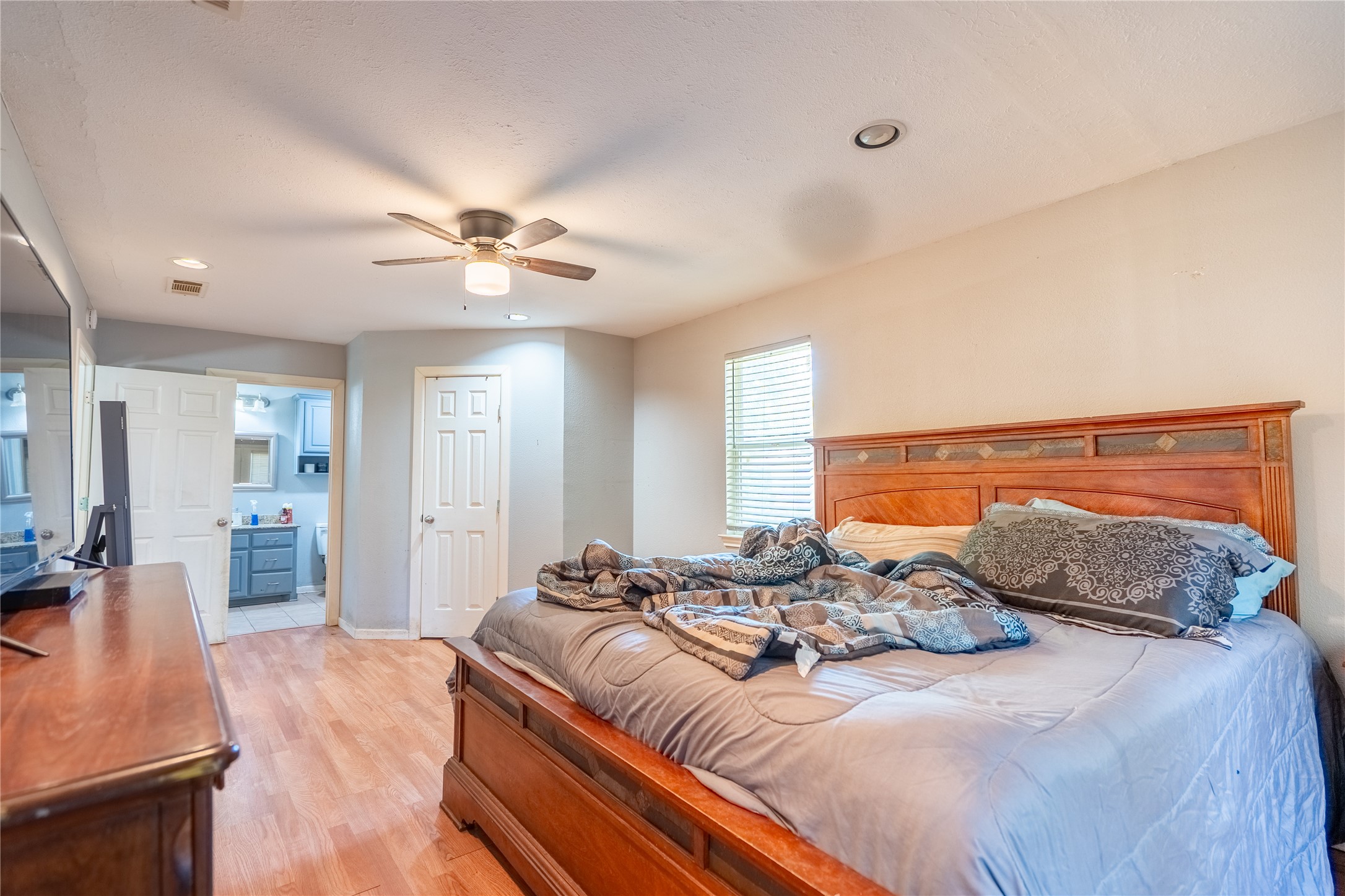 1409 Skyline Drive