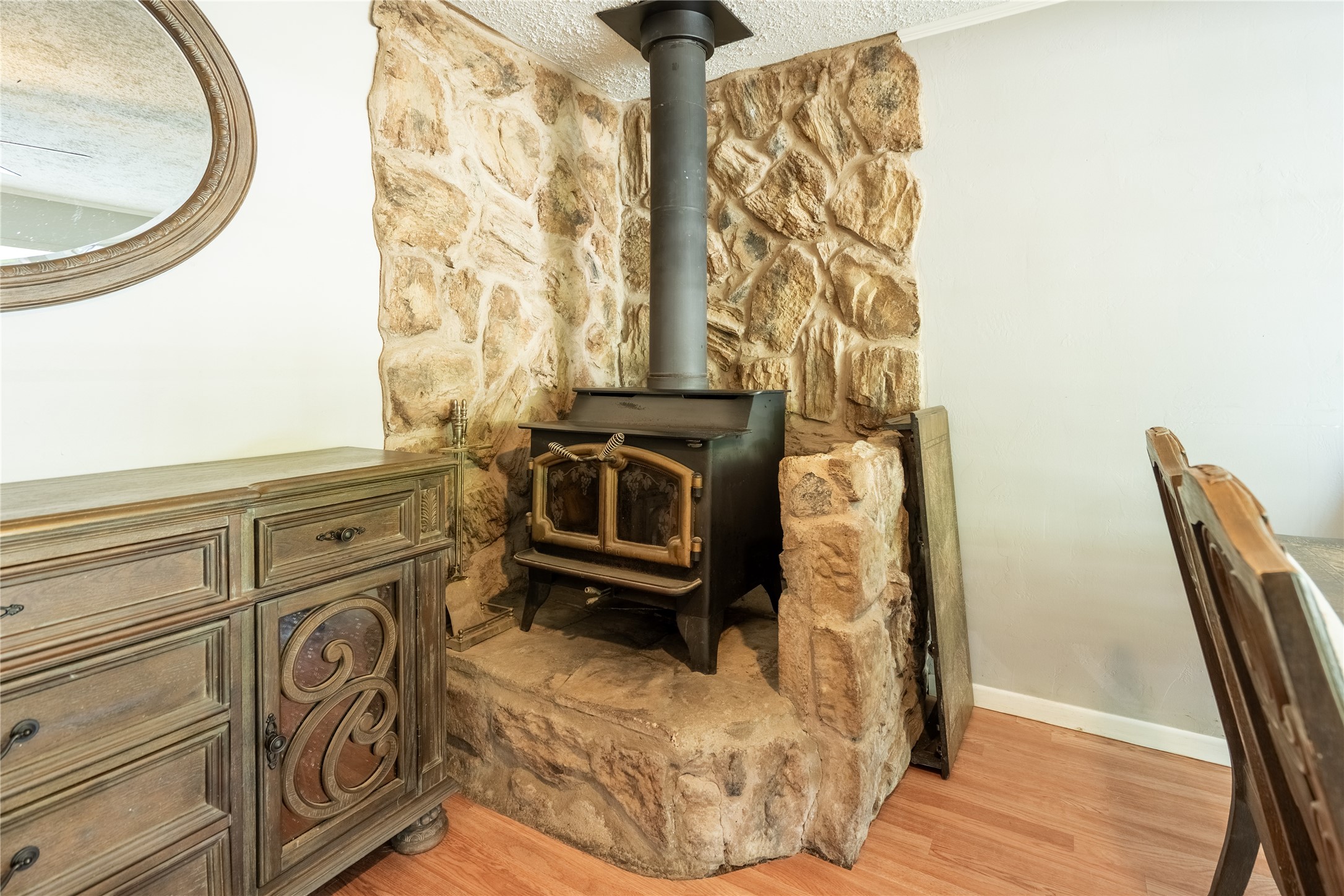 1409 Skyline Drive