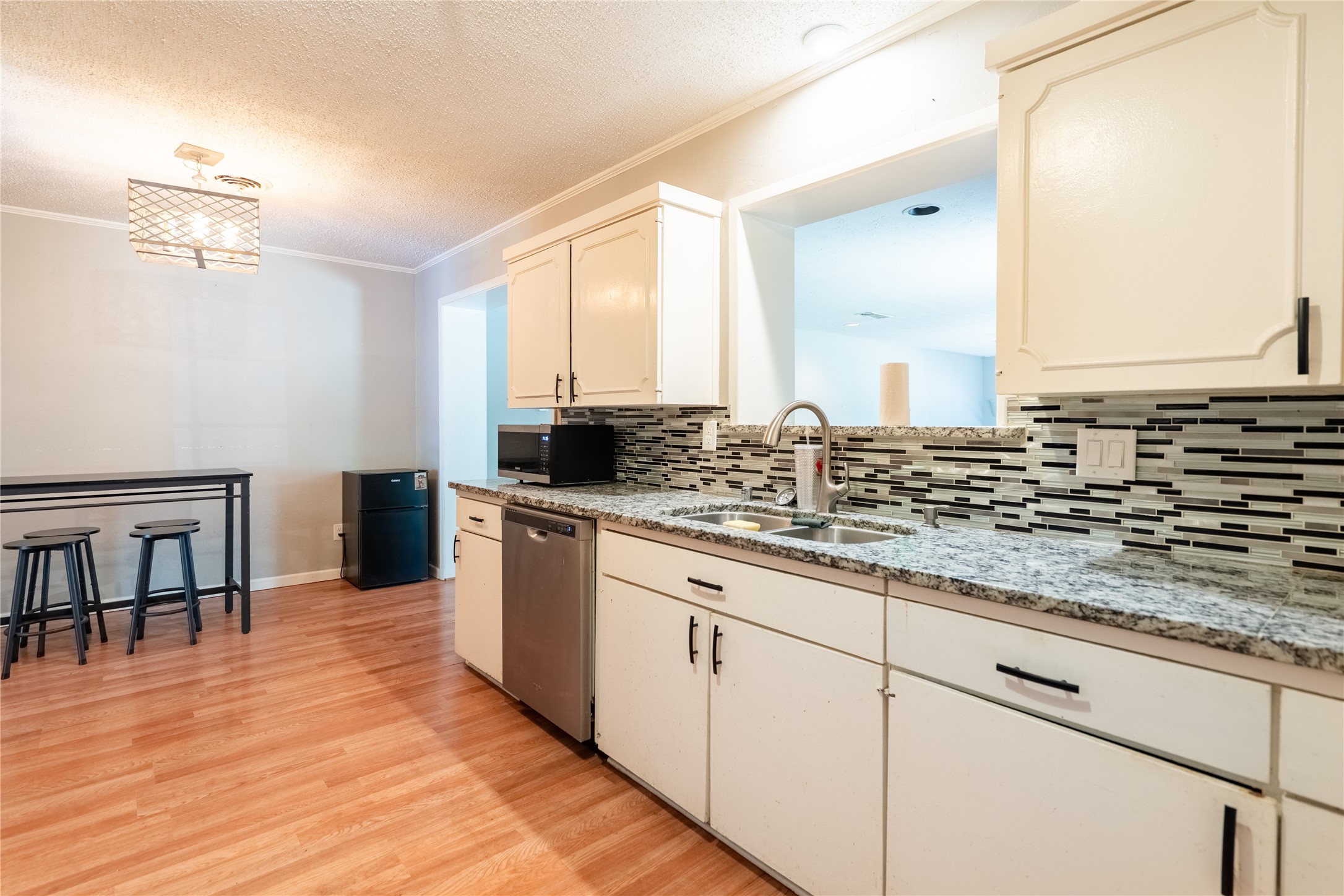 1409 Skyline Drive