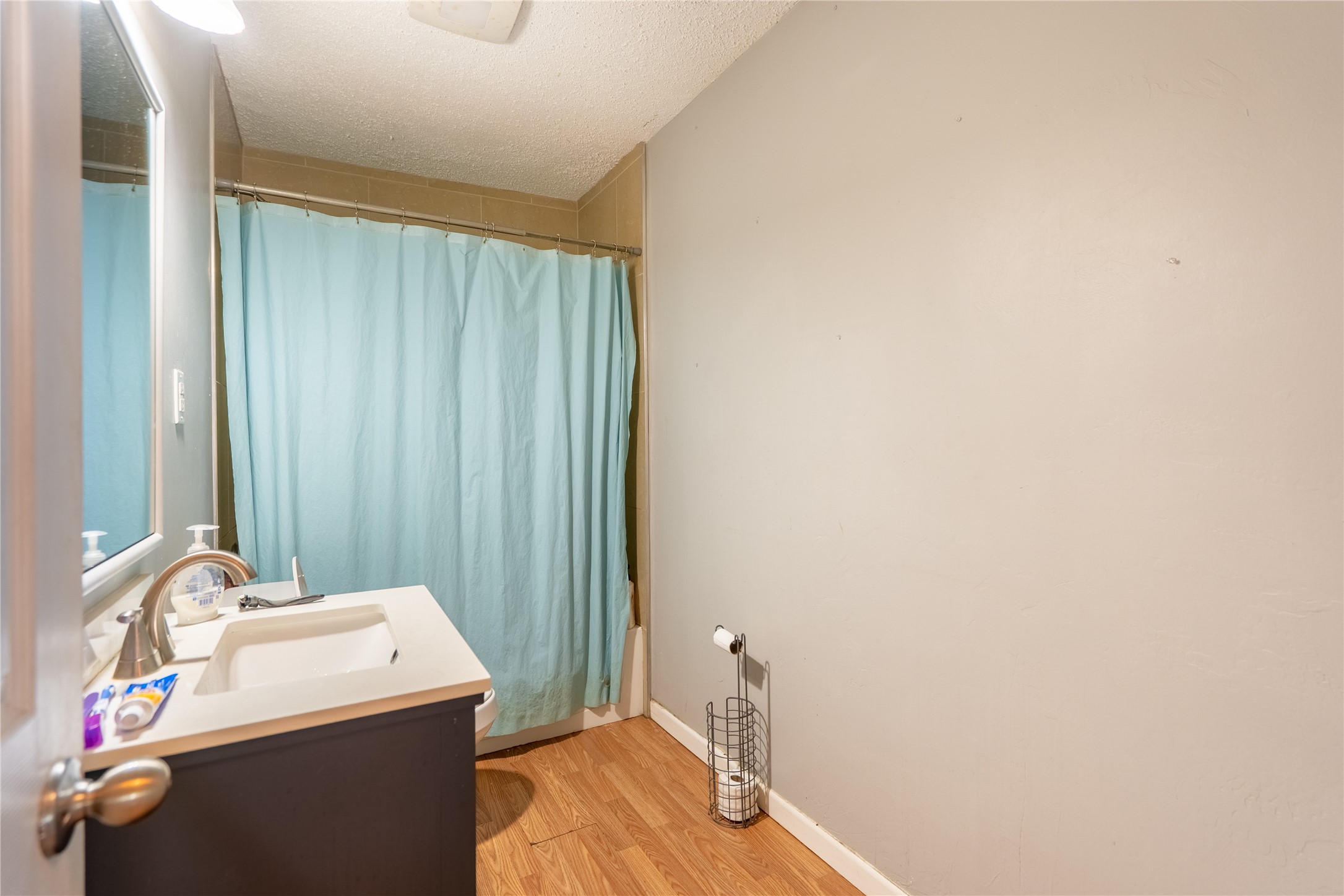 1409 Skyline Drive