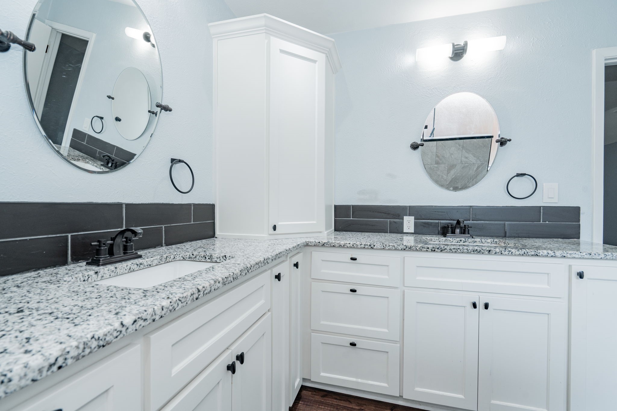 1802 Kensington Drive