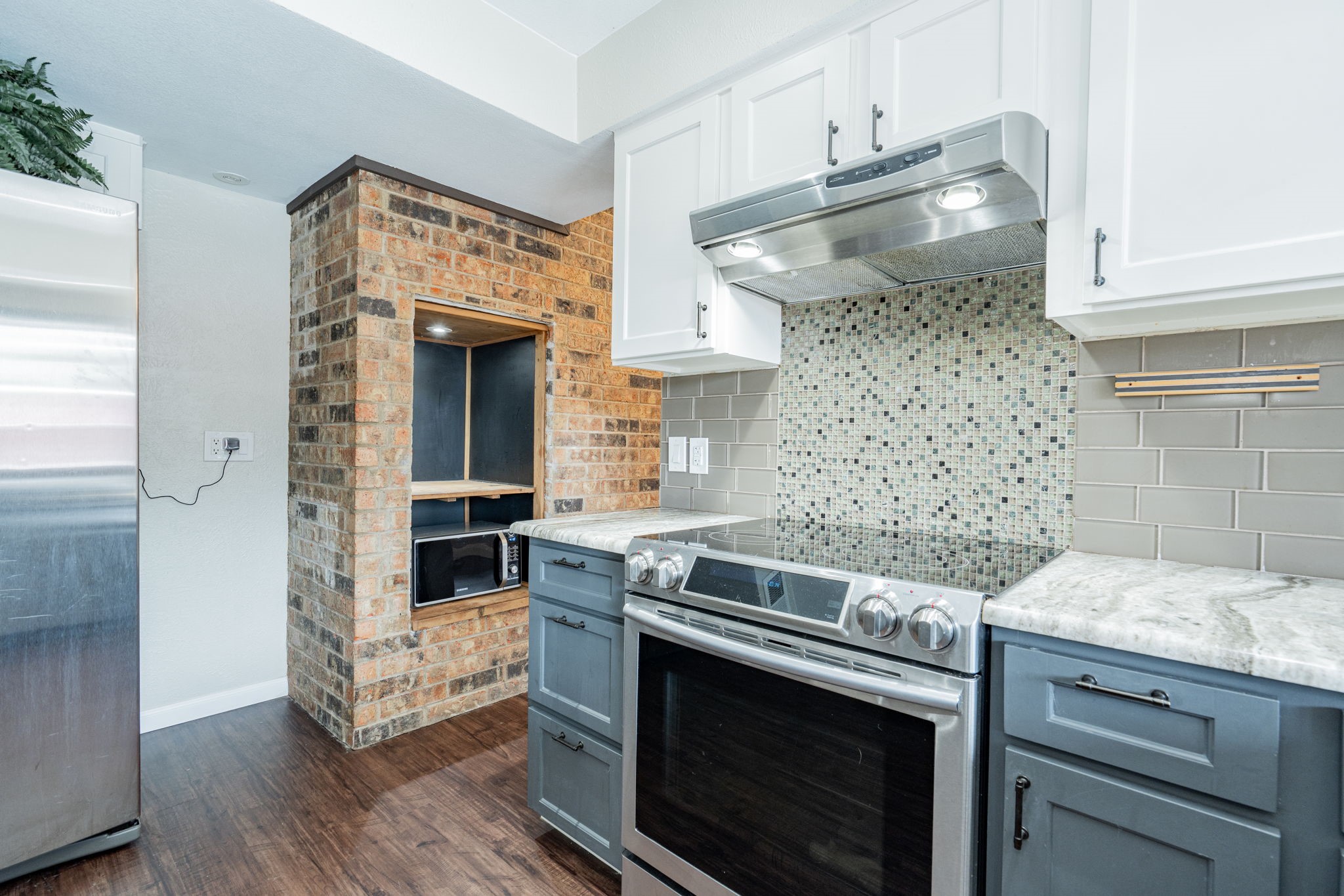 1802 Kensington Drive