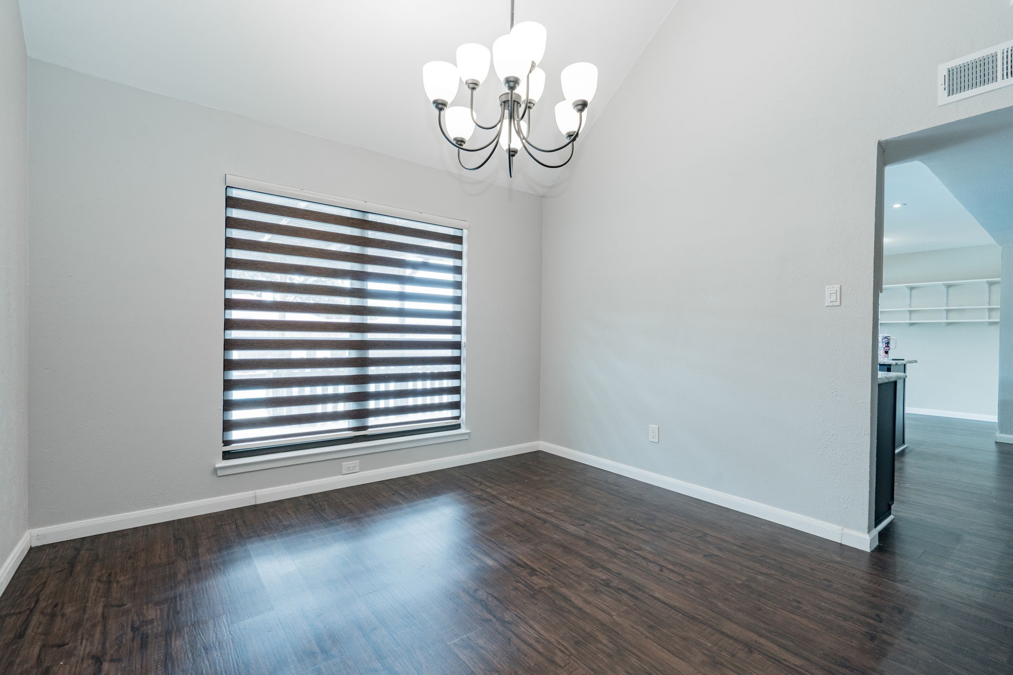 1802 Kensington Drive