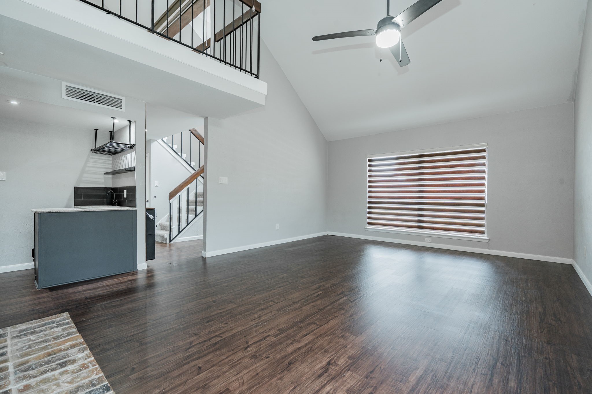 1802 Kensington Drive