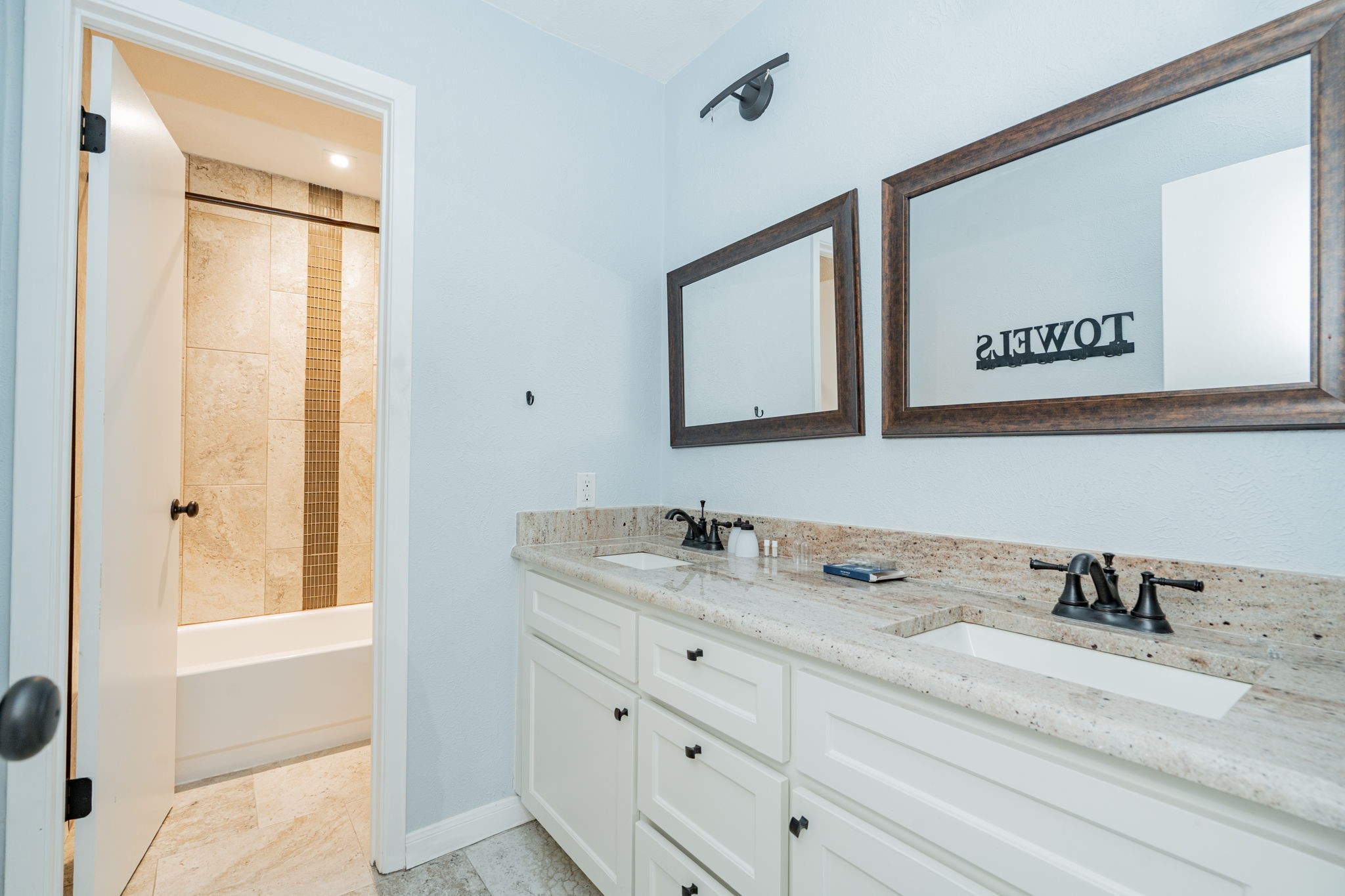 1802 Kensington Drive