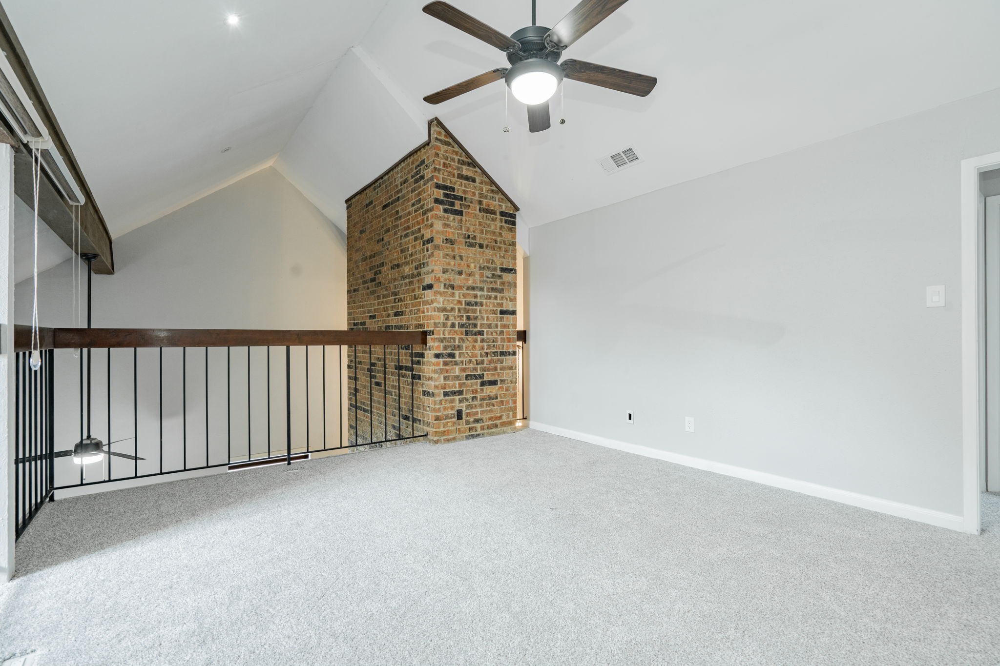 1802 Kensington Drive