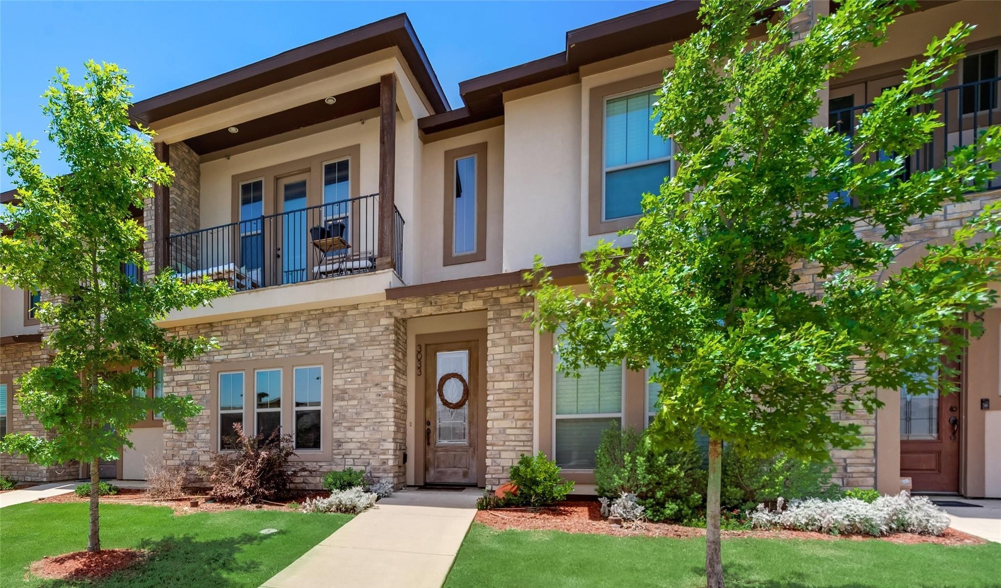 3033 Solana Circle