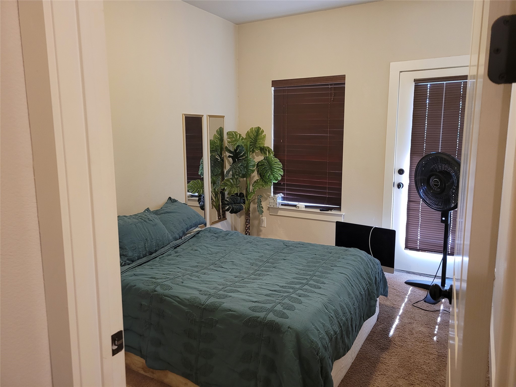 3033 Solana Circle