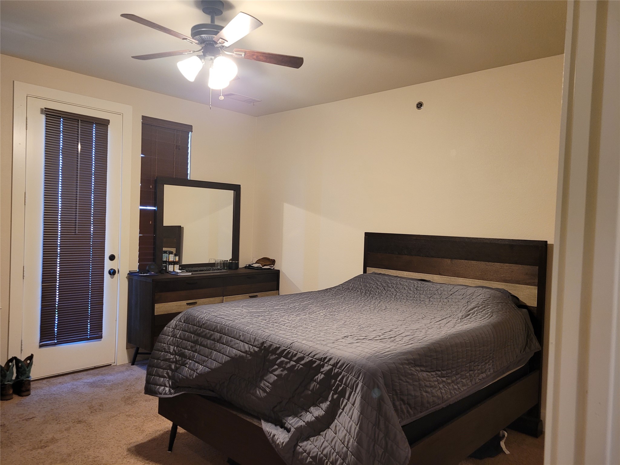 3033 Solana Circle