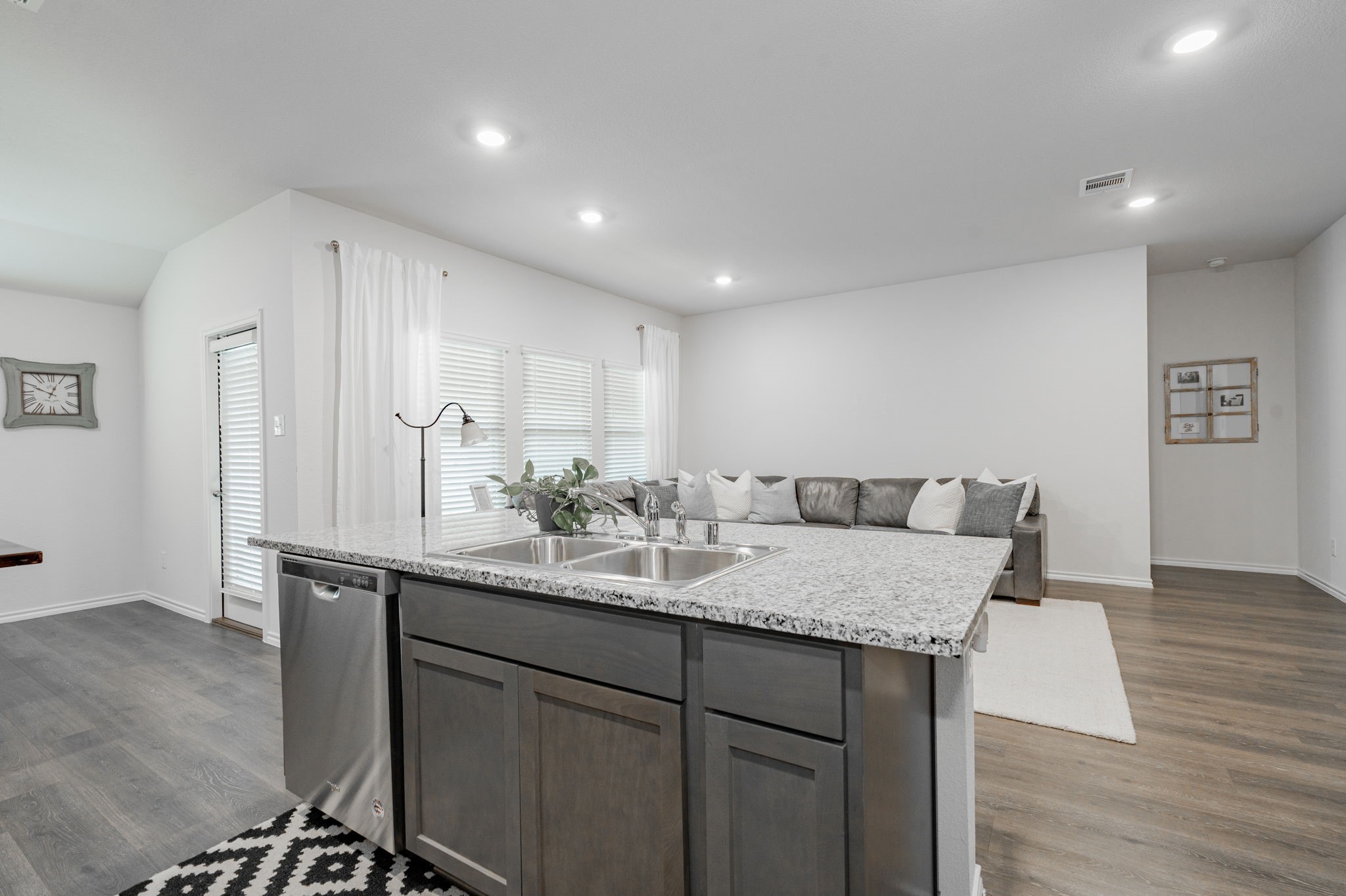 3216 Everly Drive