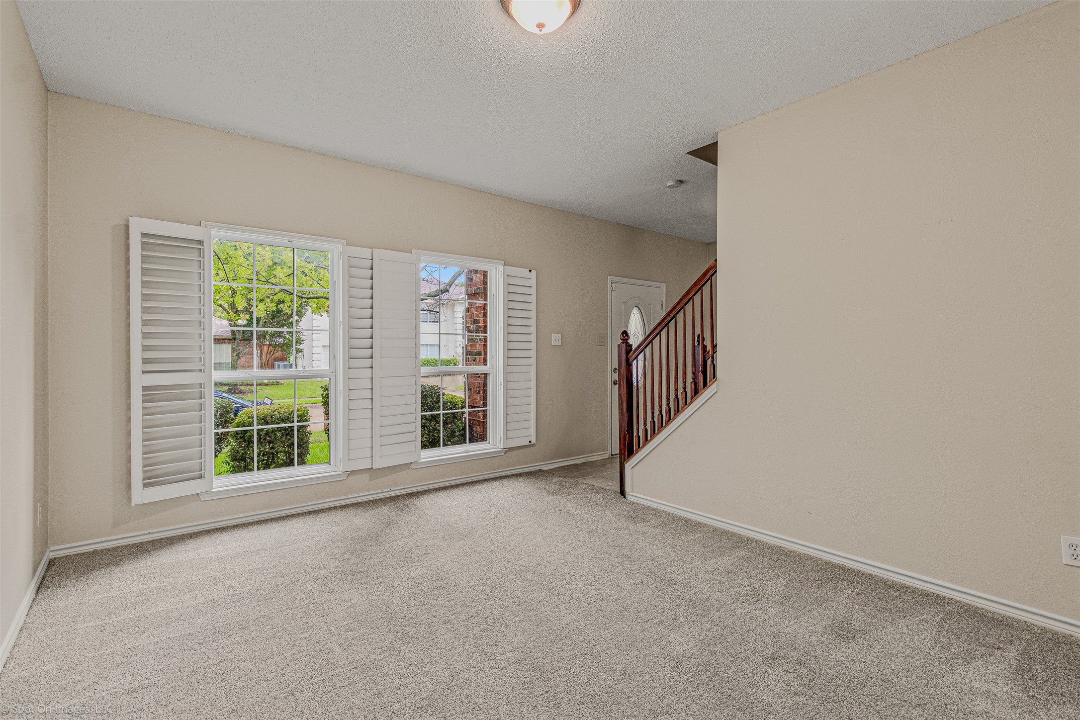 796 Oak Hollow Lane