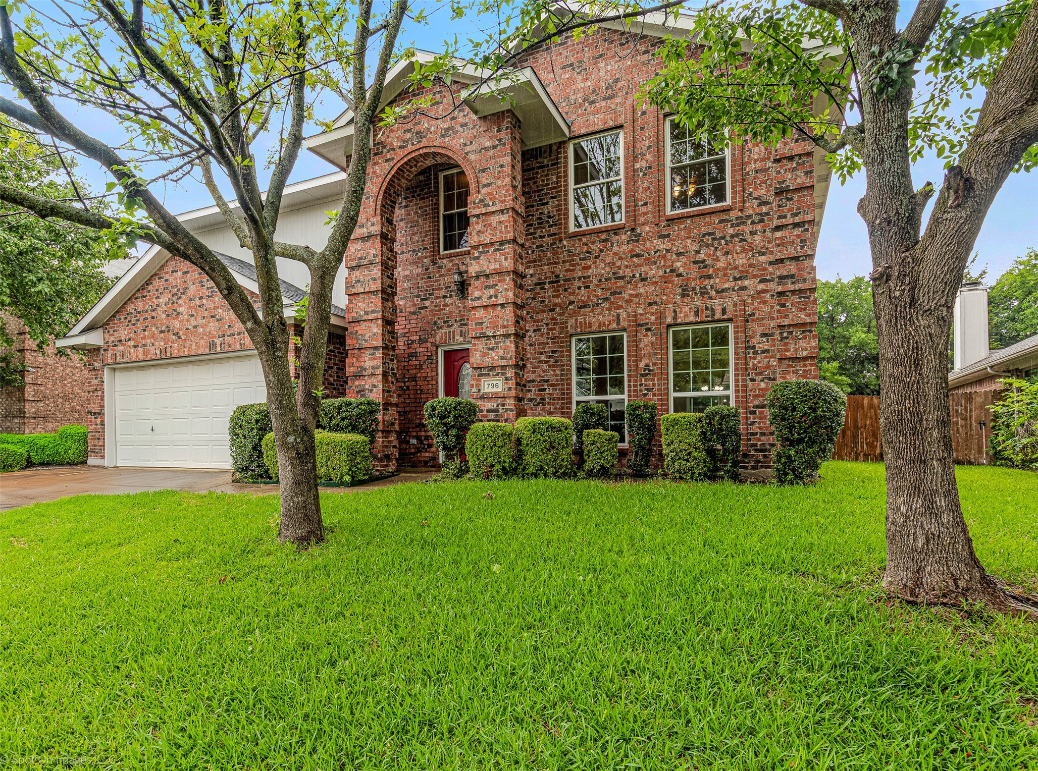 796 Oak Hollow Lane