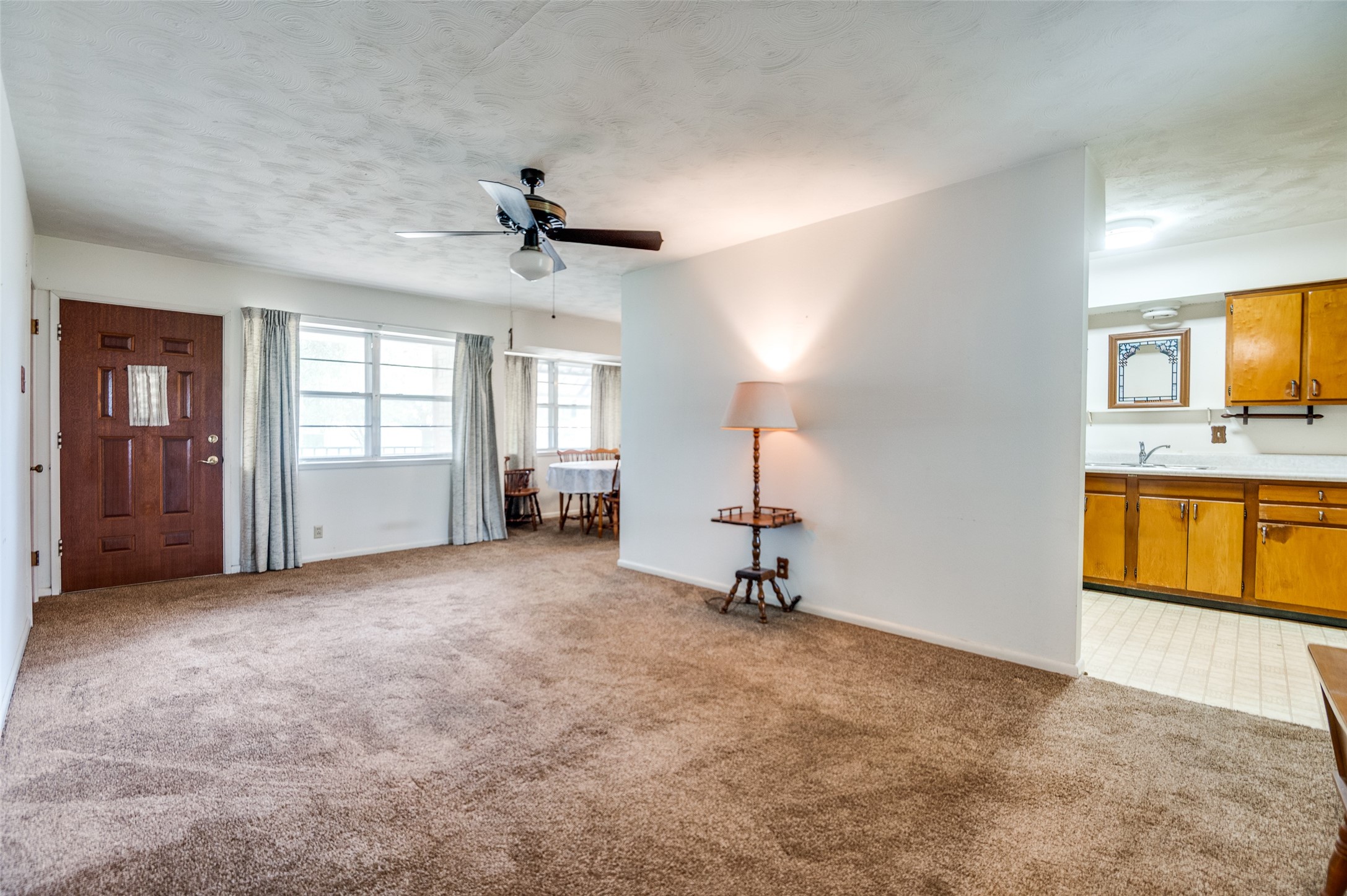 13910 Stardust Lane