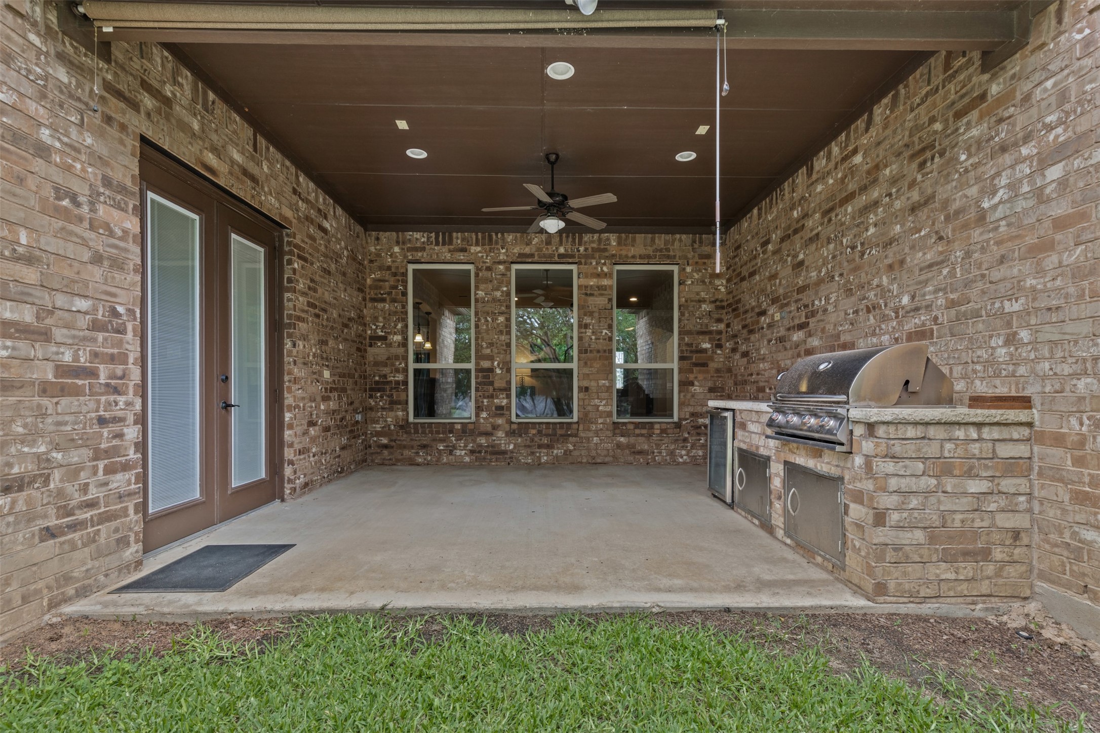 12341 Indian Creek Drive
