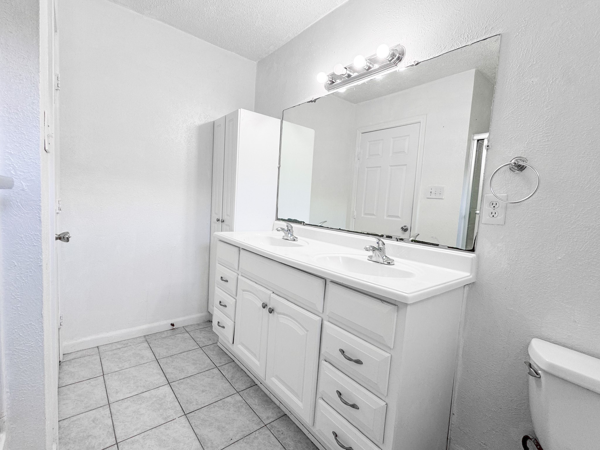 1804 Serenade Lane
