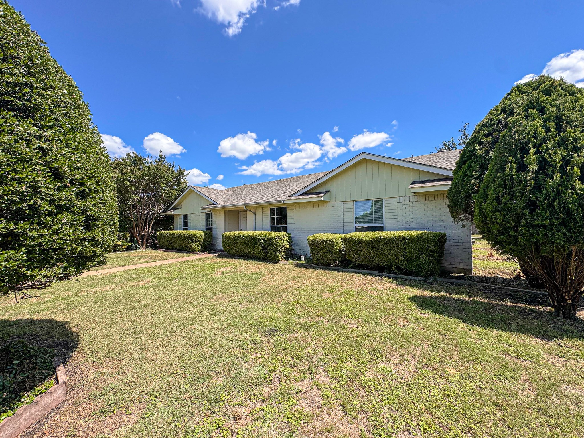 1804 Serenade Lane