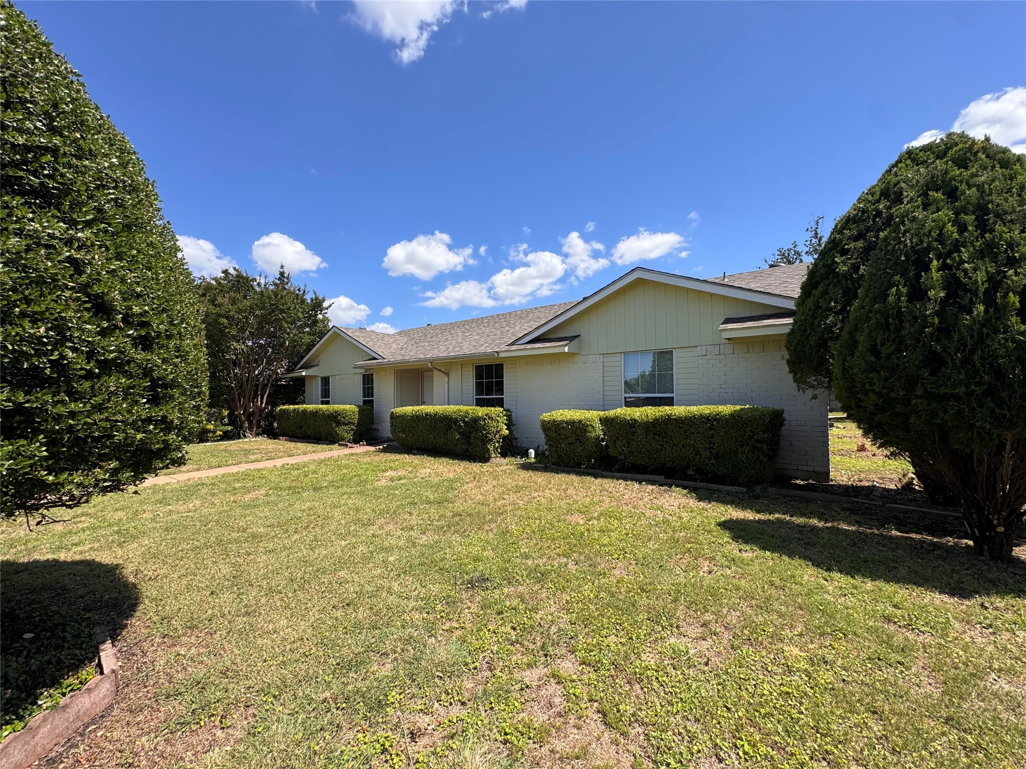 1804 Serenade Lane